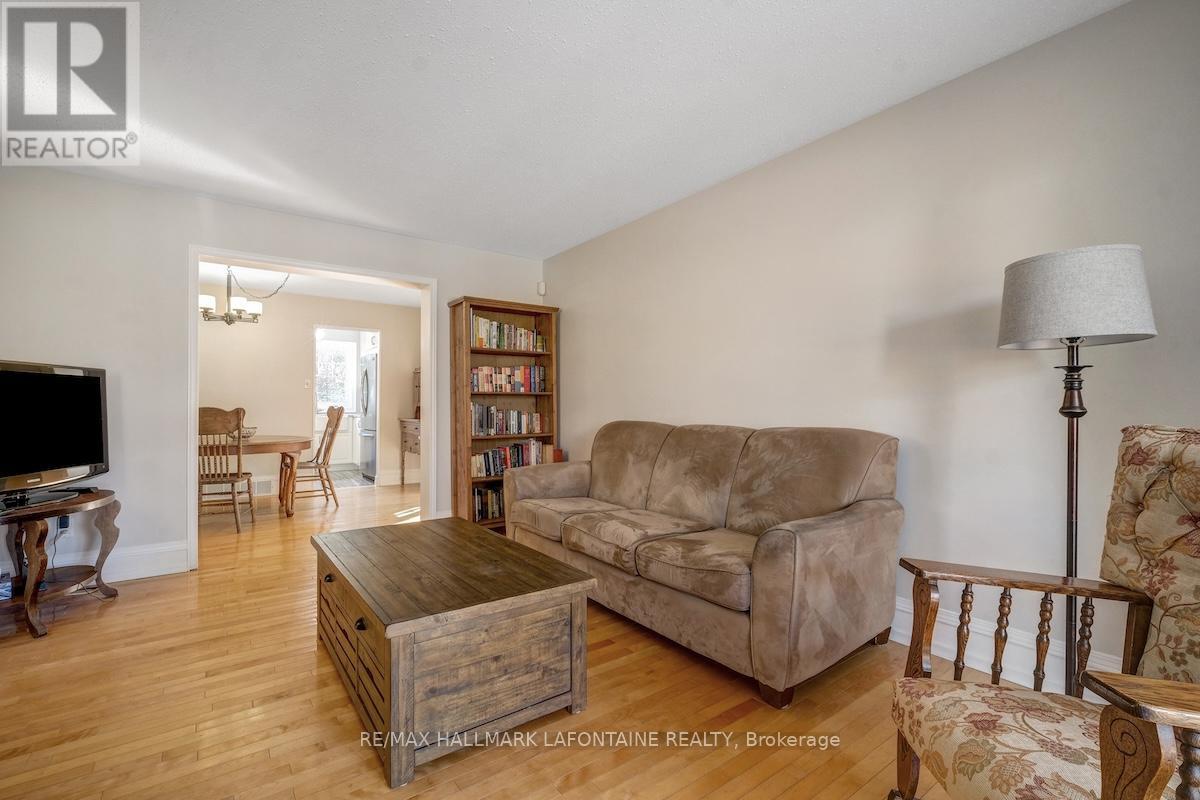3365 D'aoust Avenue, Ottawa, Ontario  K1T 1P3 - Photo 7 - X12565308