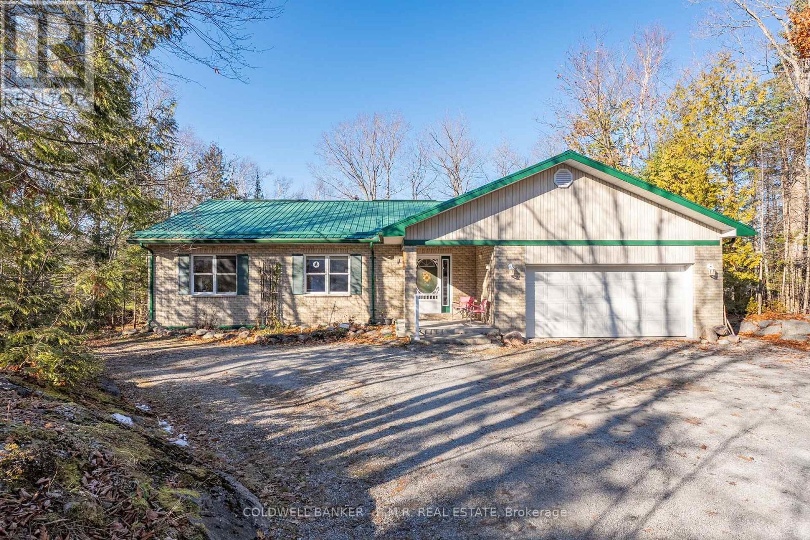 60 Everett Road, Kawartha Lakes, Ontario  K0M 1K0 - Photo 2 - X12565324