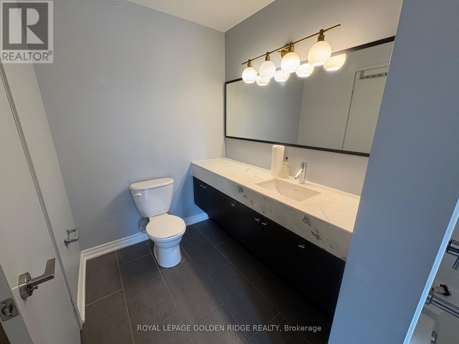 1119 - 21 Nelson Street, Toronto, Ontario  M5V 3H9 - Photo 14 - C12565246