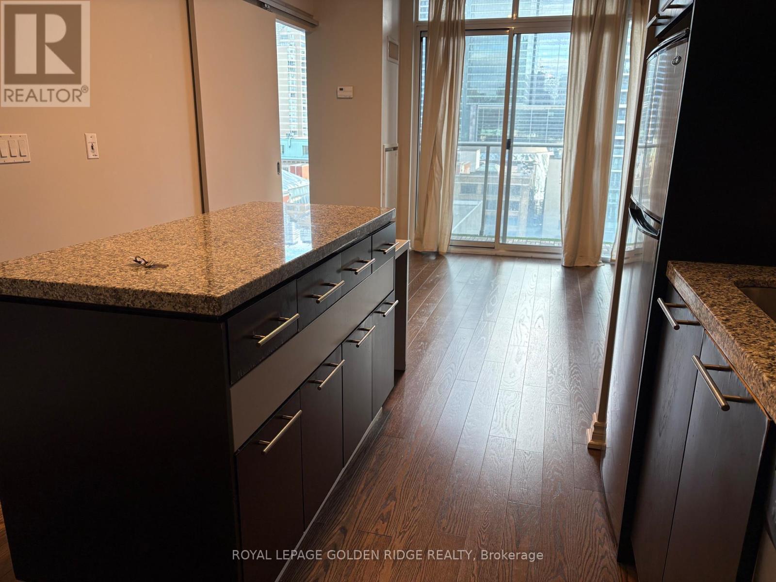 1119 - 21 Nelson Street, Toronto, Ontario  M5V 3H9 - Photo 9 - C12565246