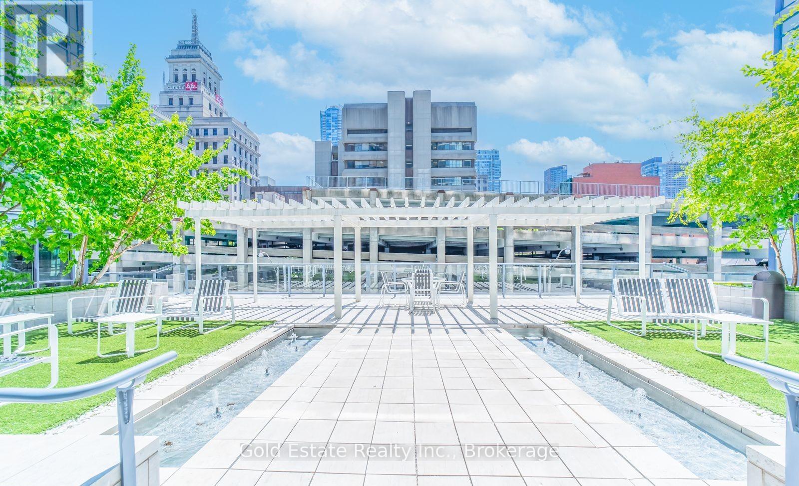 810 - 210 Simcoe Street, Toronto, Ontario  M5T 0A9 - Photo 4 - C12565268