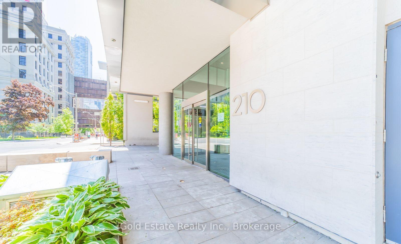 810 - 210 Simcoe Street, Toronto, Ontario  M5T 0A9 - Photo 5 - C12565268