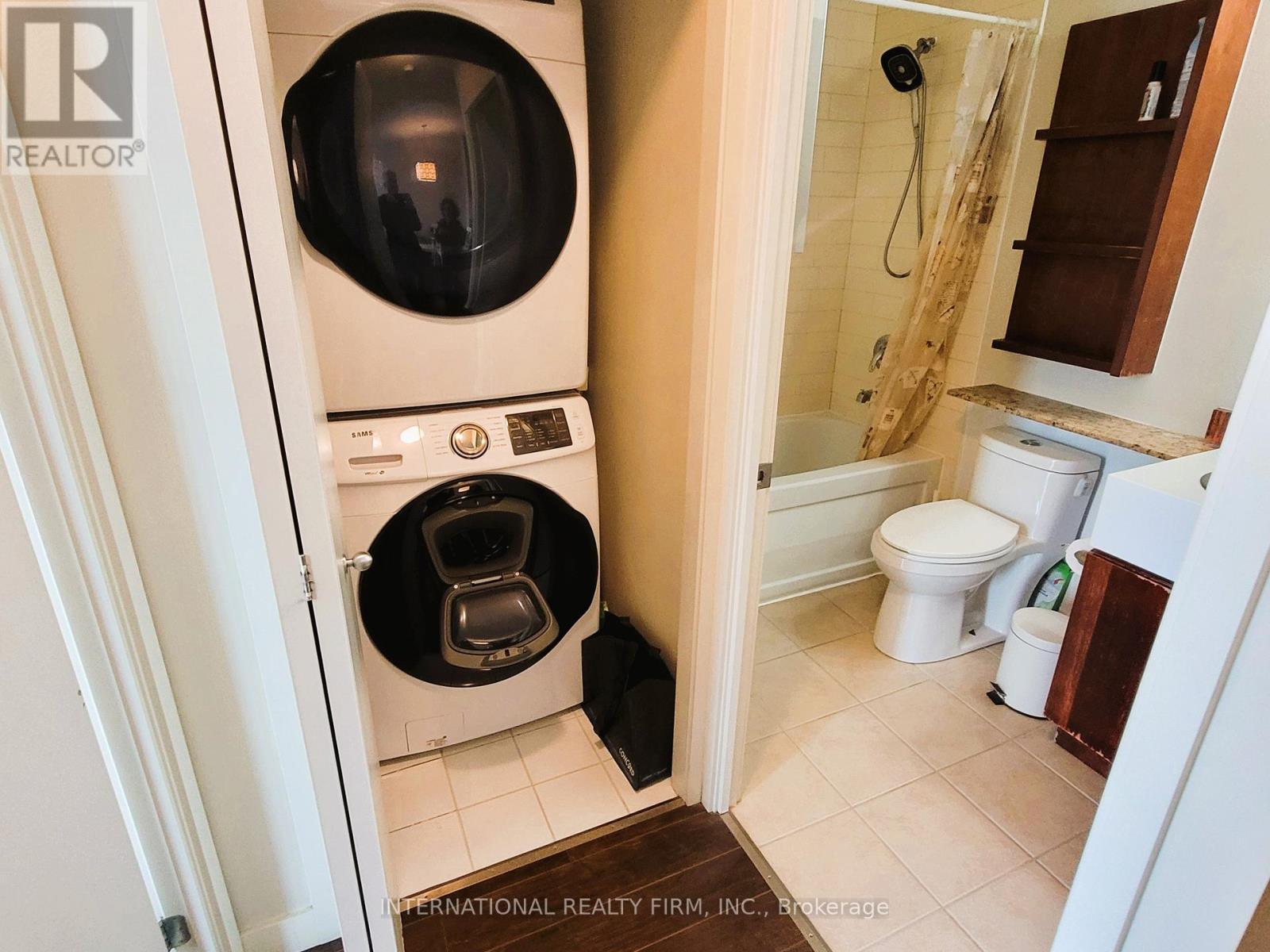 4008 - 35 Mariner Terrace, Toronto, Ontario  M5V 3V9 - Photo 25 - C12565278