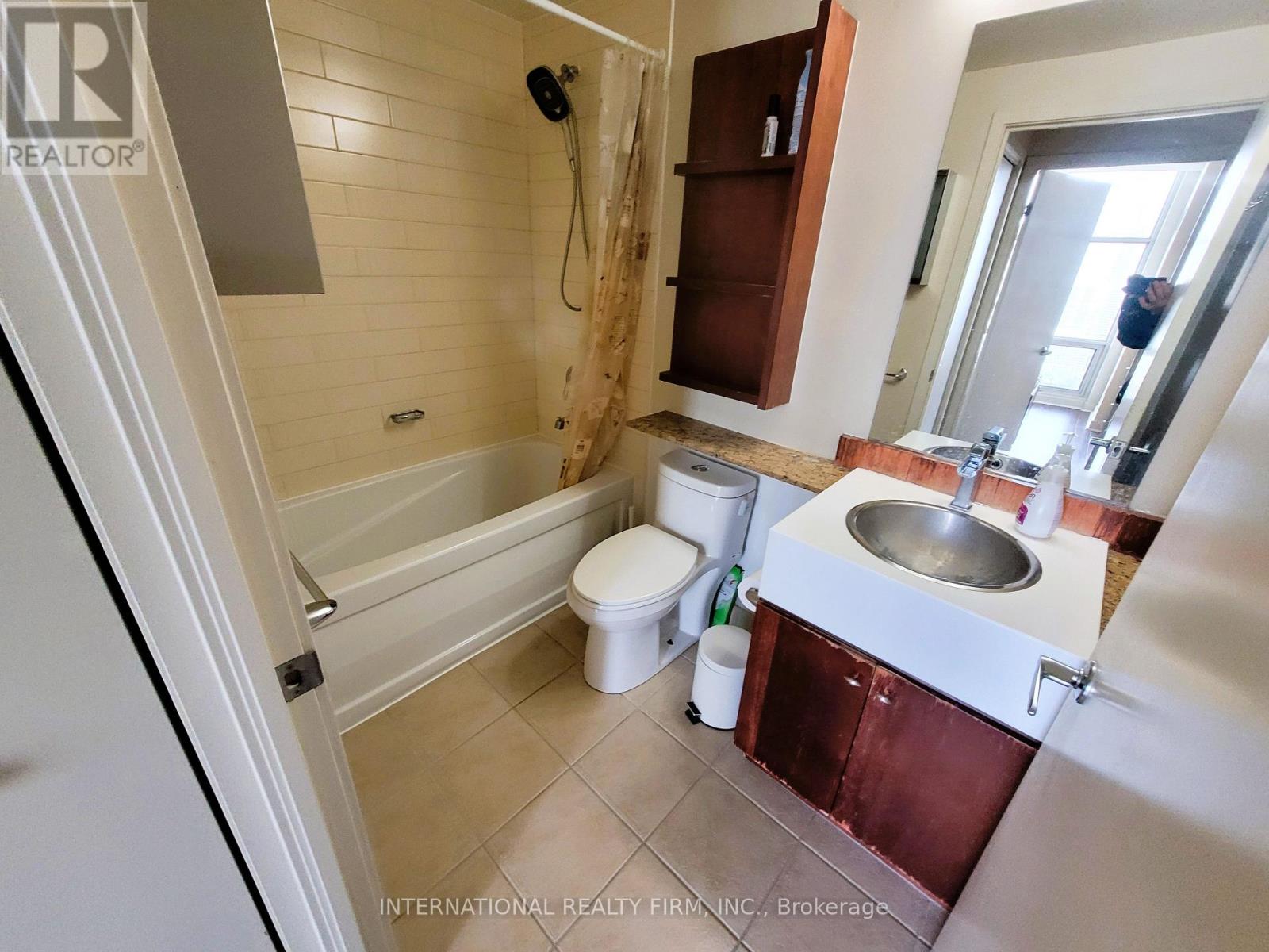 4008 - 35 Mariner Terrace, Toronto, Ontario  M5V 3V9 - Photo 26 - C12565278