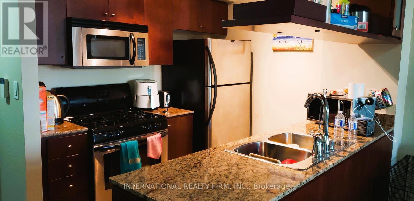 4008 - 35 Mariner Terrace, Toronto, Ontario  M5V 3V9 - Photo 4 - C12565278