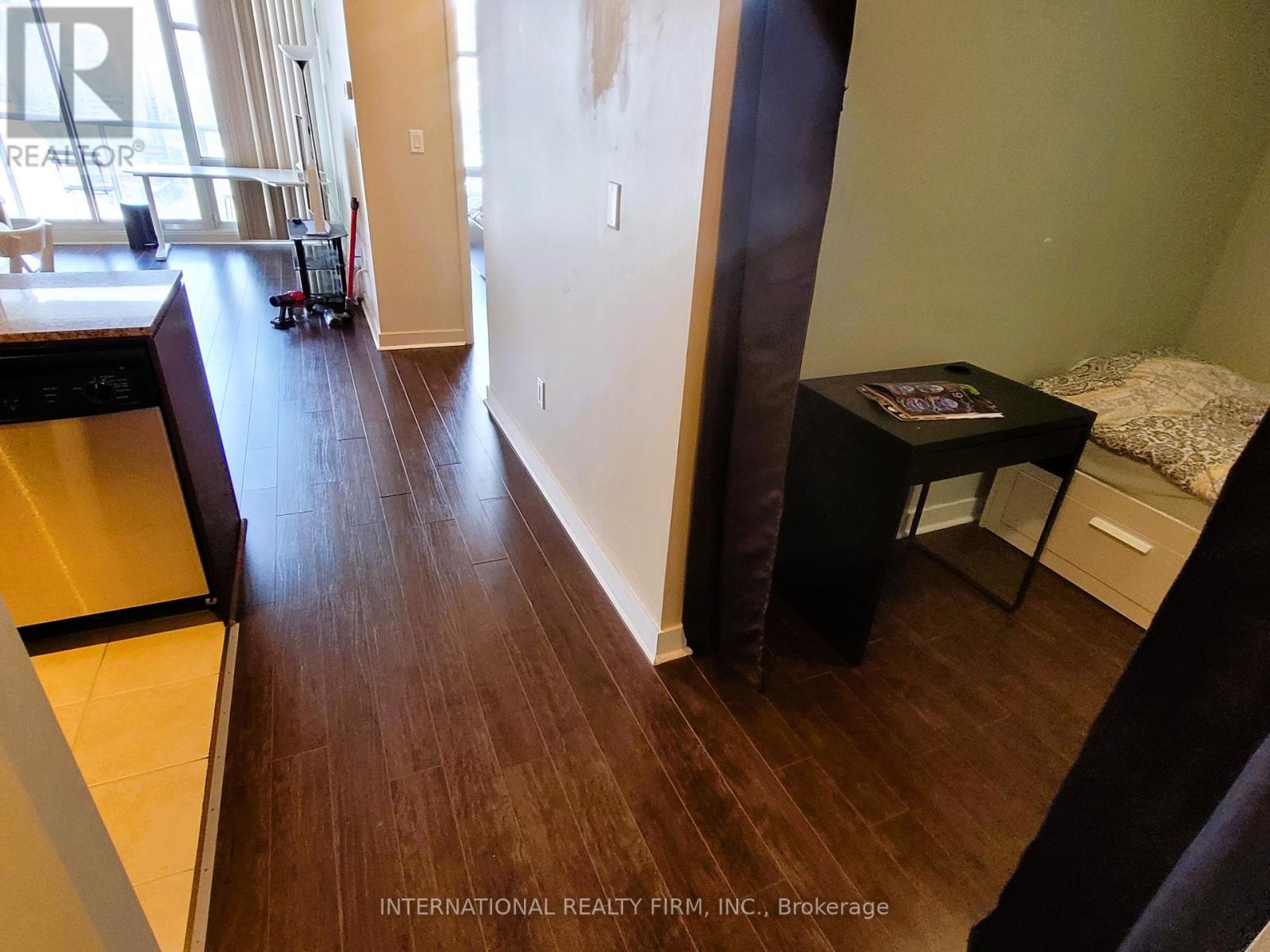 4008 - 35 Mariner Terrace, Toronto, Ontario  M5V 3V9 - Photo 7 - C12565278