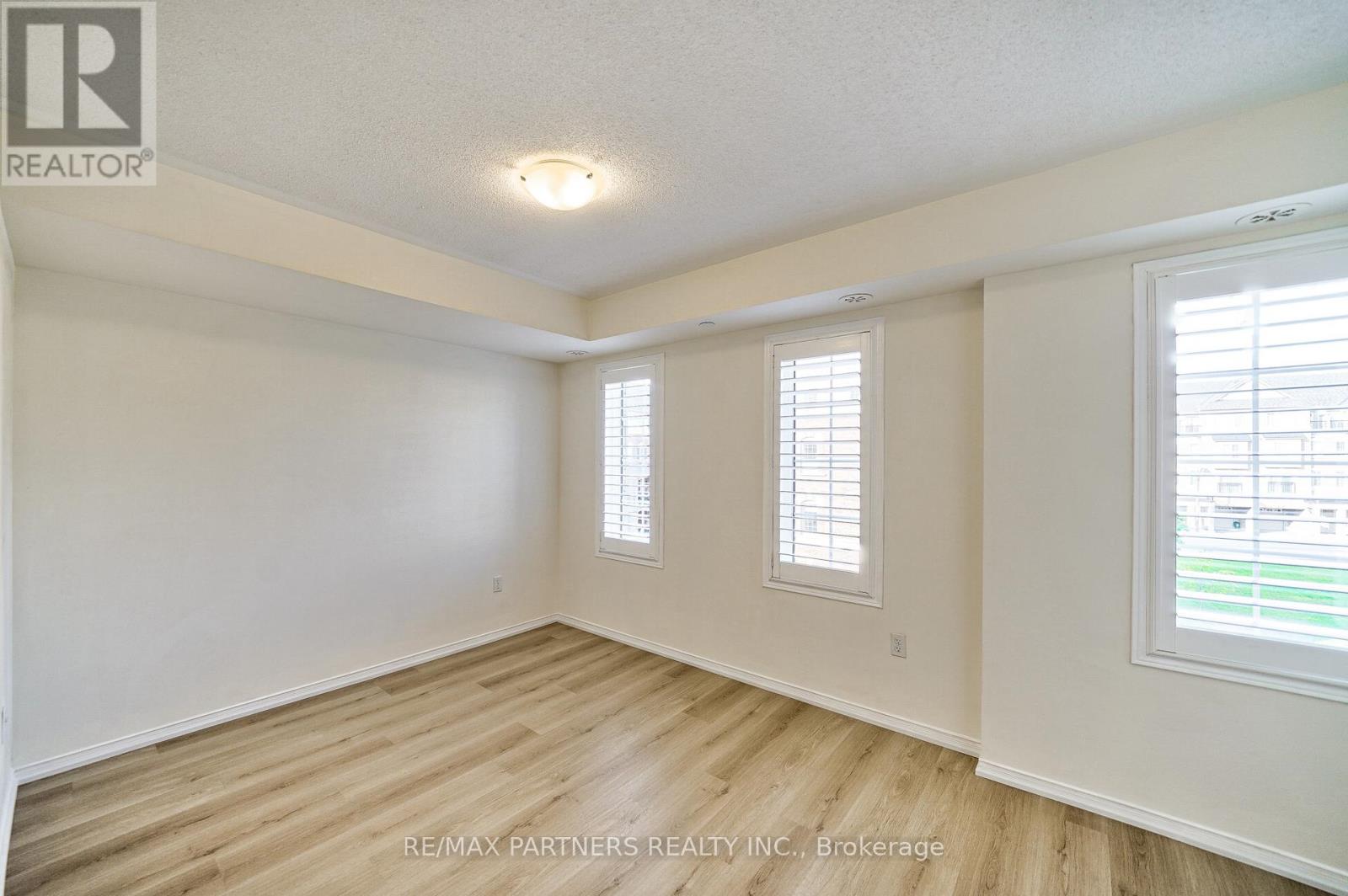 2615 Eaglesham Path, Oshawa, Ontario  L1L 0M7 - Photo 14 - E12565242