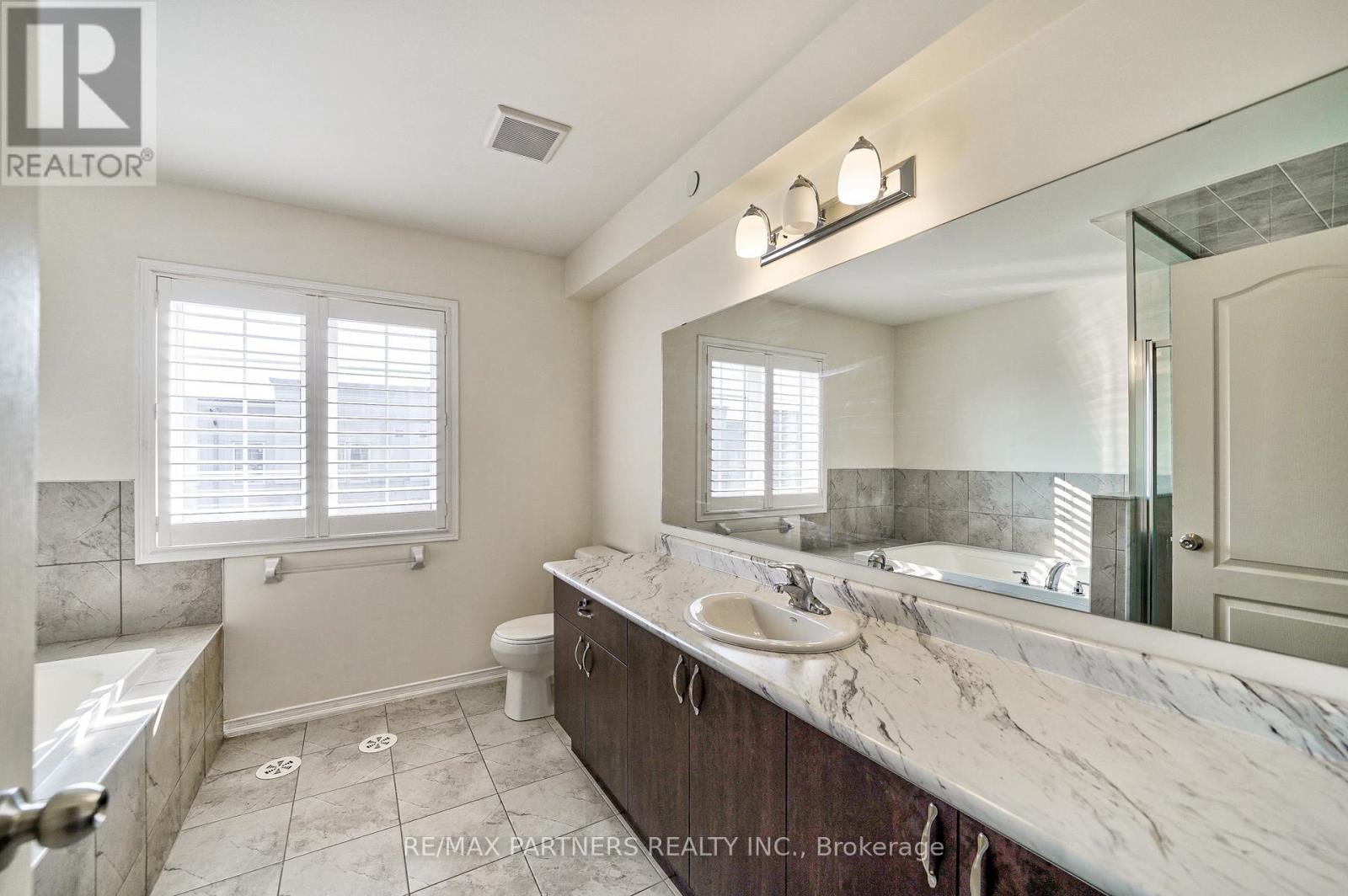 2615 Eaglesham Path, Oshawa, Ontario  L1L 0M7 - Photo 19 - E12565242