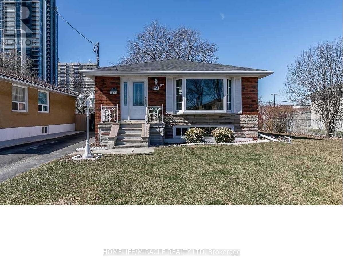 MAIN FLOOR - 24 CLEMENTINE SQUARE, Toronto, Ontario