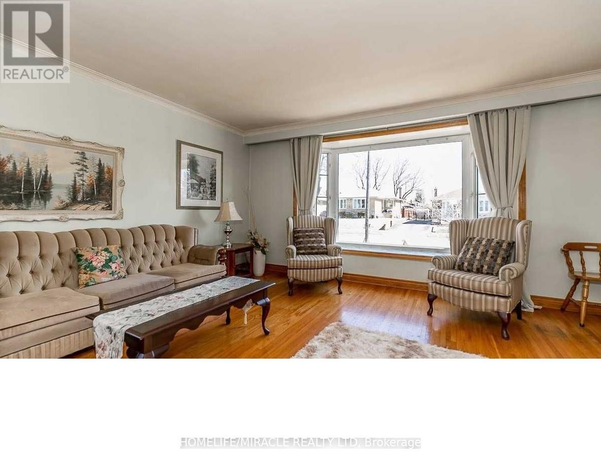 Main Floor - 24 Clementine Square, Toronto, Ontario  M1G 2V7 - Photo 5 - E12565252