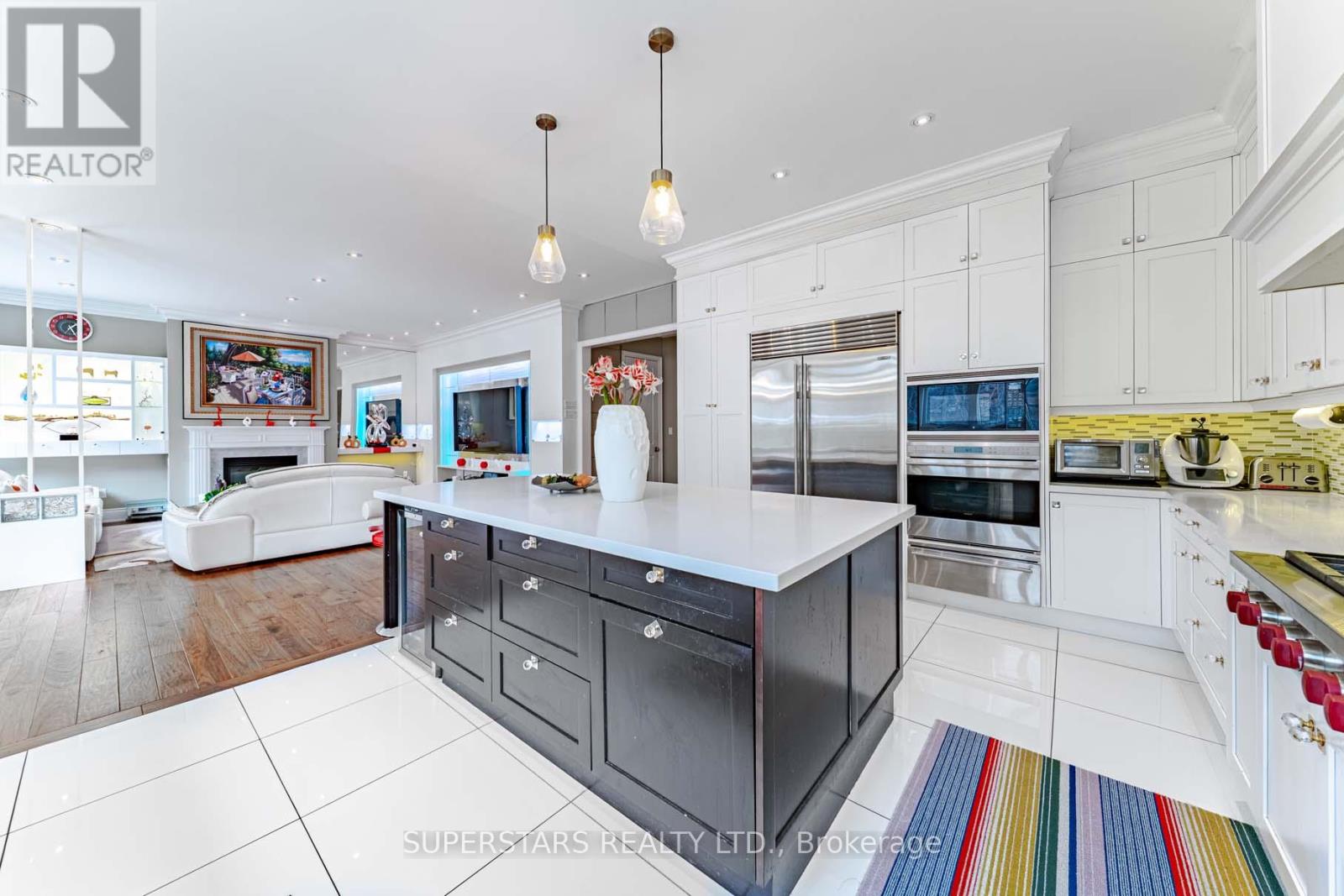 19 Royal County Down Crescent, Markham, Ontario  L6C 0K1 - Photo 12 - N12565248