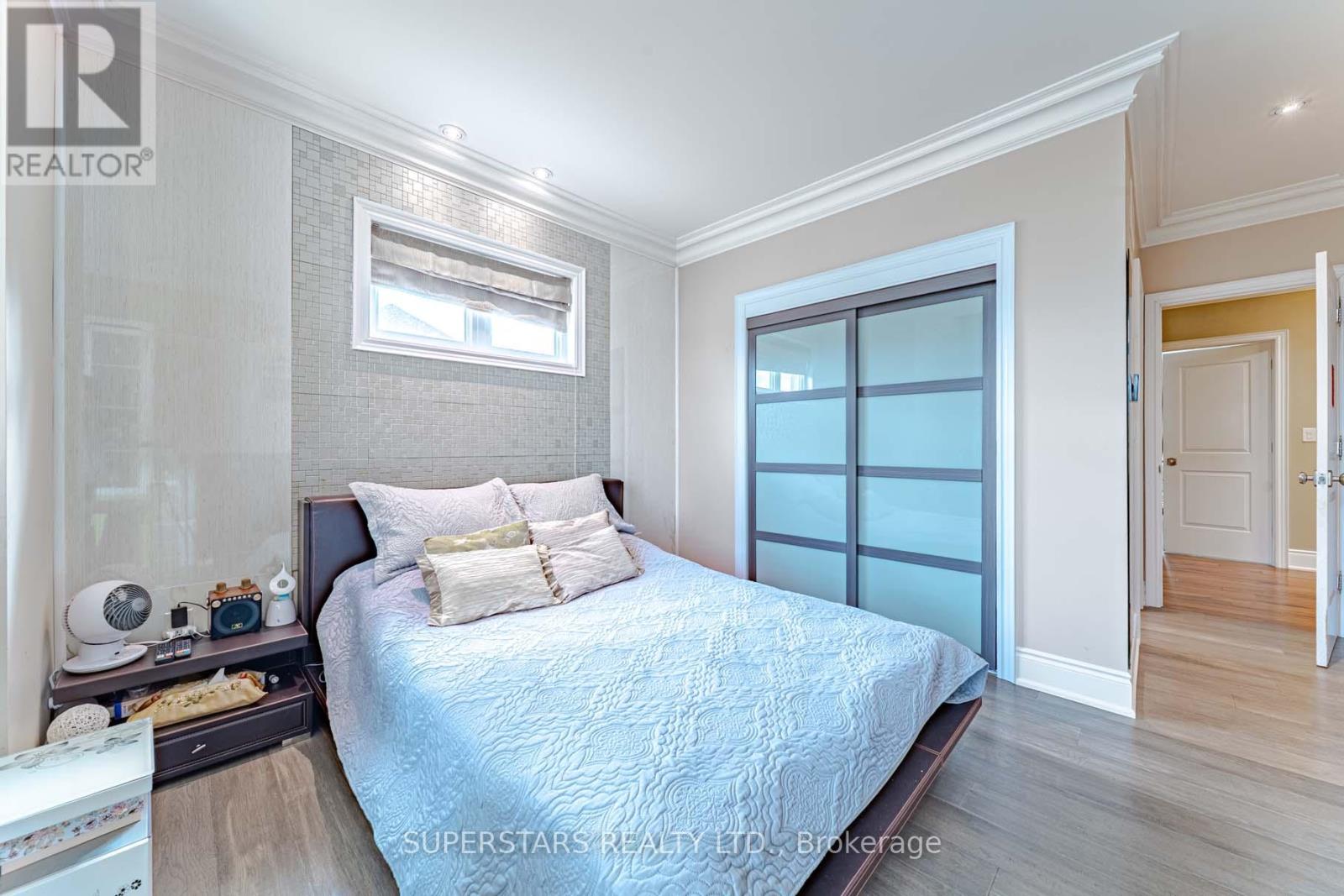 19 Royal County Down Crescent, Markham, Ontario  L6C 0K1 - Photo 34 - N12565248