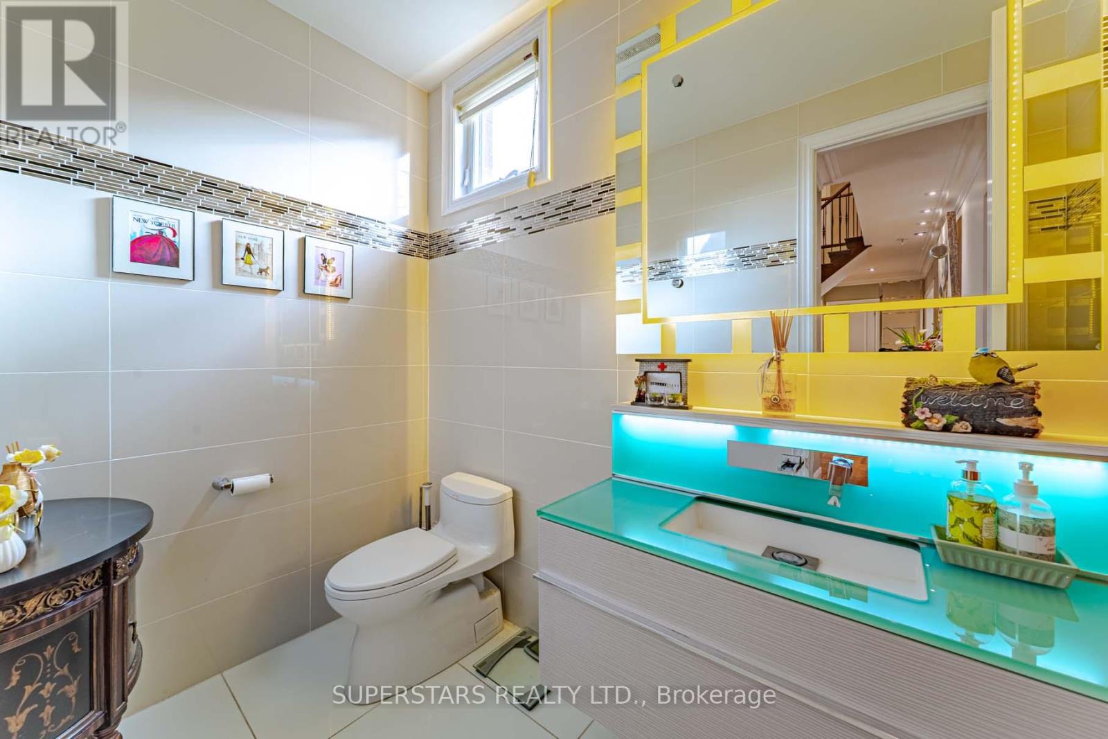 19 Royal County Down Crescent, Markham, Ontario  L6C 0K1 - Photo 39 - N12565248