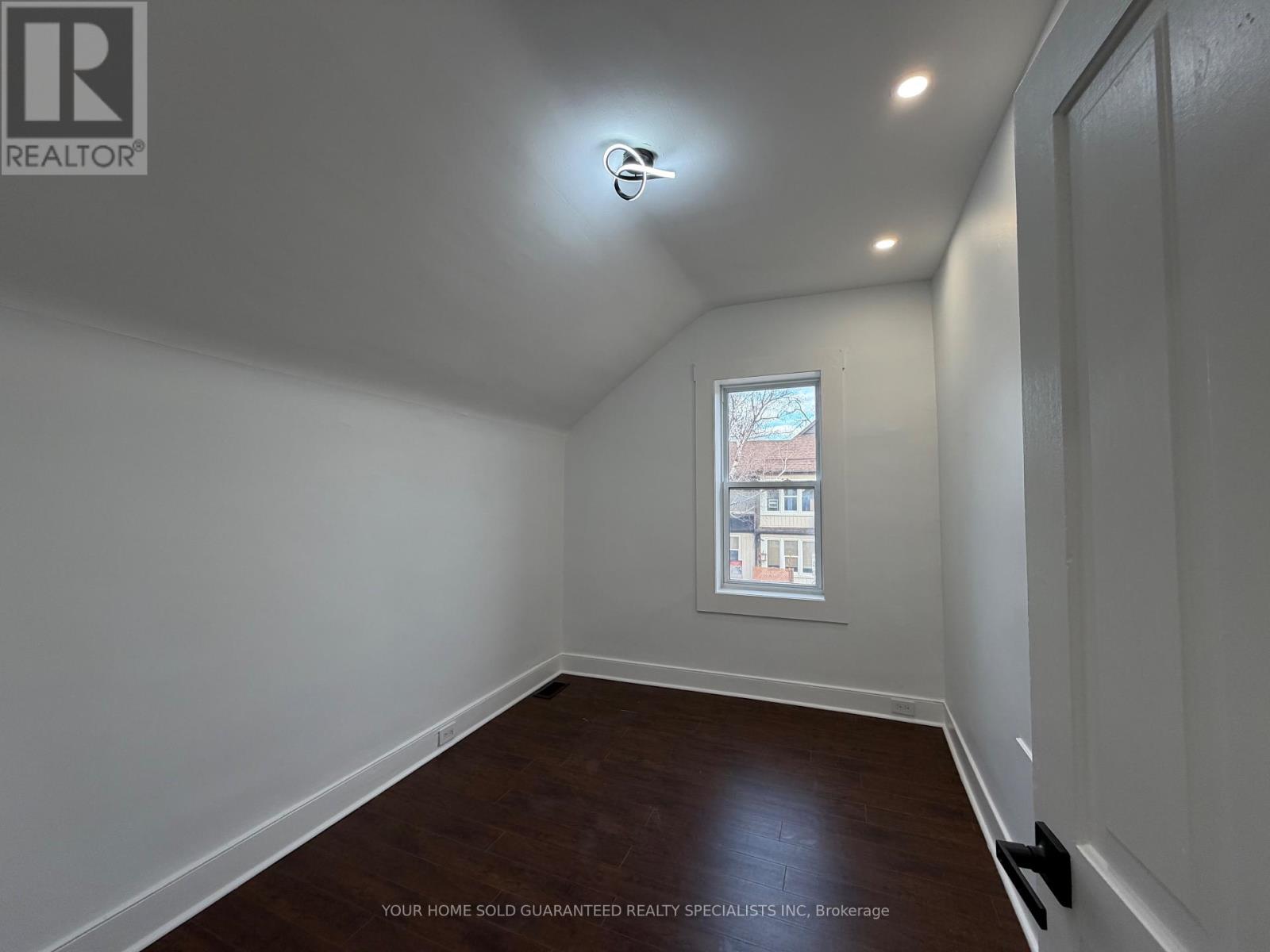 2 - 98 Wellington Street E, Aurora, Ontario  L4G 1H8 - Photo 6 - N12565302