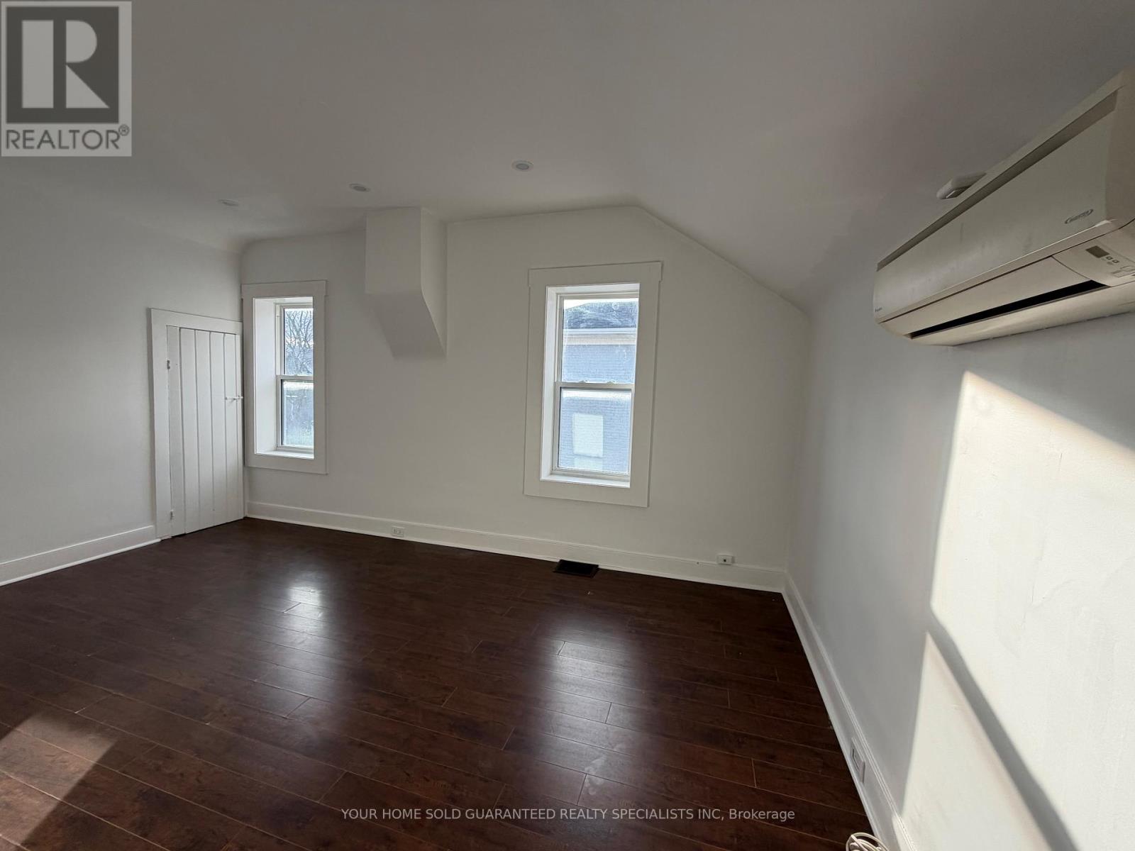 2 - 98 Wellington Street E, Aurora, Ontario  L4G 1H8 - Photo 8 - N12565302