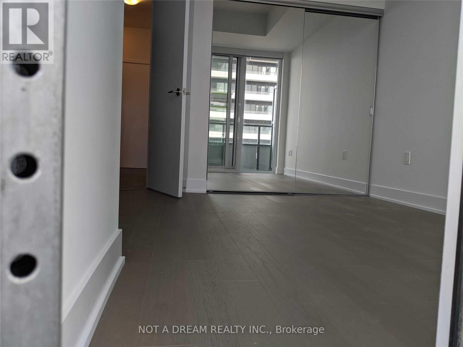 4116 - 30 Shore Breeze Drive, Toronto, Ontario  M8V 1A1 - Photo 11 - W12565238