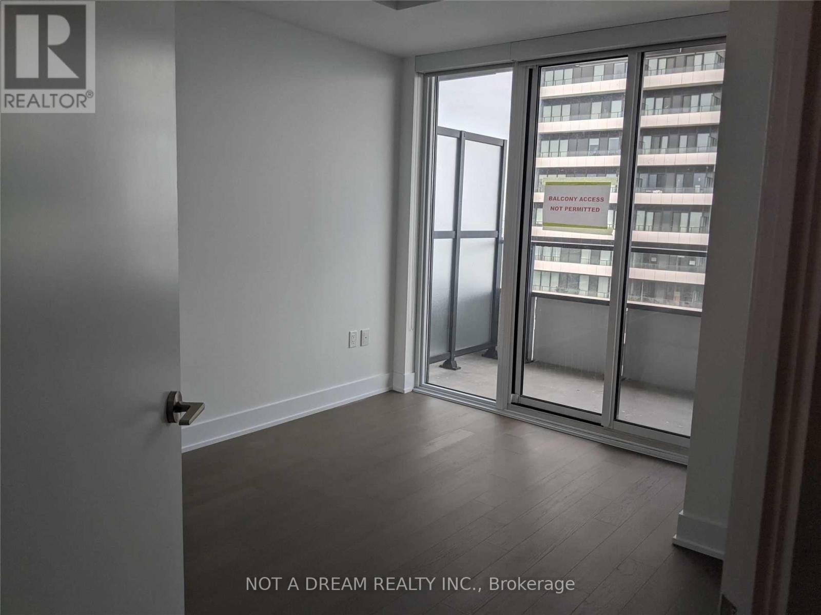 4116 - 30 Shore Breeze Drive, Toronto, Ontario  M8V 1A1 - Photo 12 - W12565238