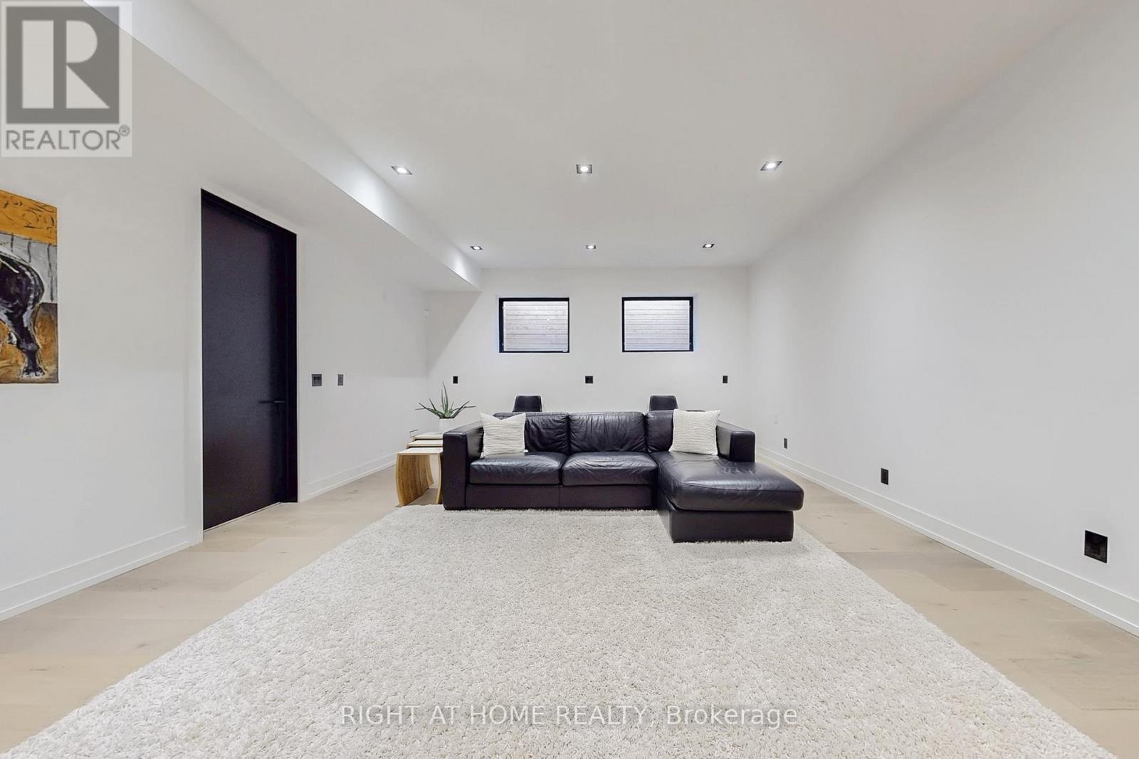 845 Seventh Street, Mississauga, Ontario  L5E 1N9 - Photo 18 - W12565262