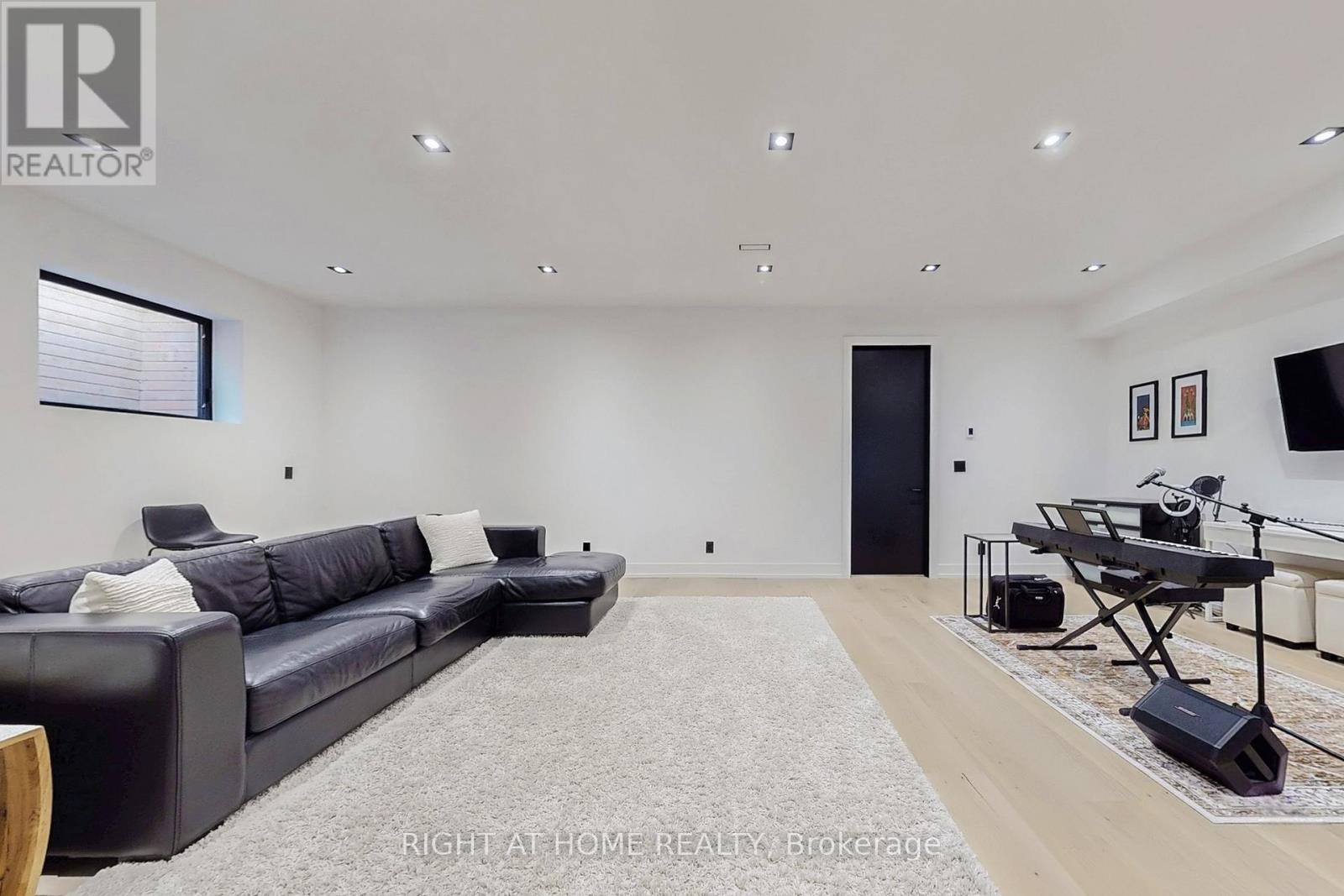 845 Seventh Street, Mississauga, Ontario  L5E 1N9 - Photo 19 - W12565262