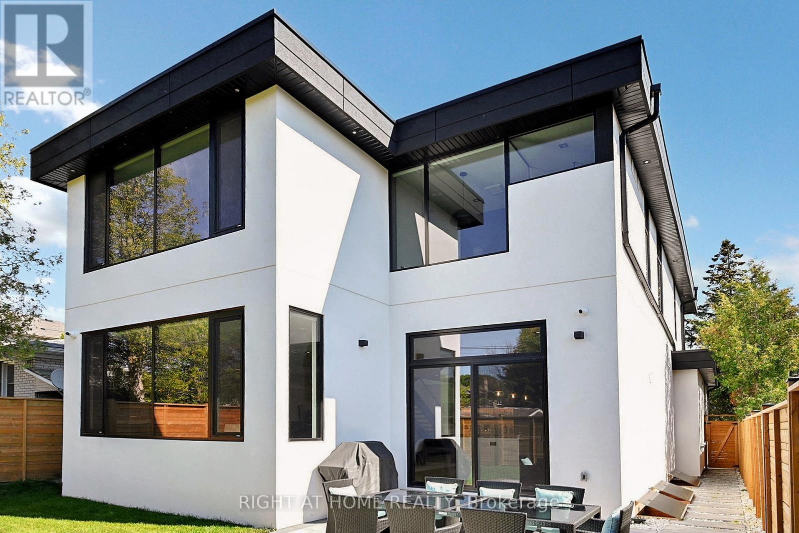 845 Seventh Street, Mississauga, Ontario  L5E 1N9 - Photo 28 - W12565262