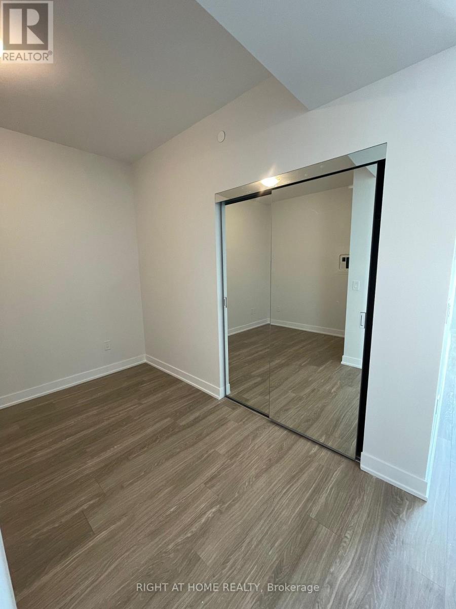 4130 Parkside Village Drive, Mississauga, Ontario  L5B 3M8 - Photo 5 - W12565280