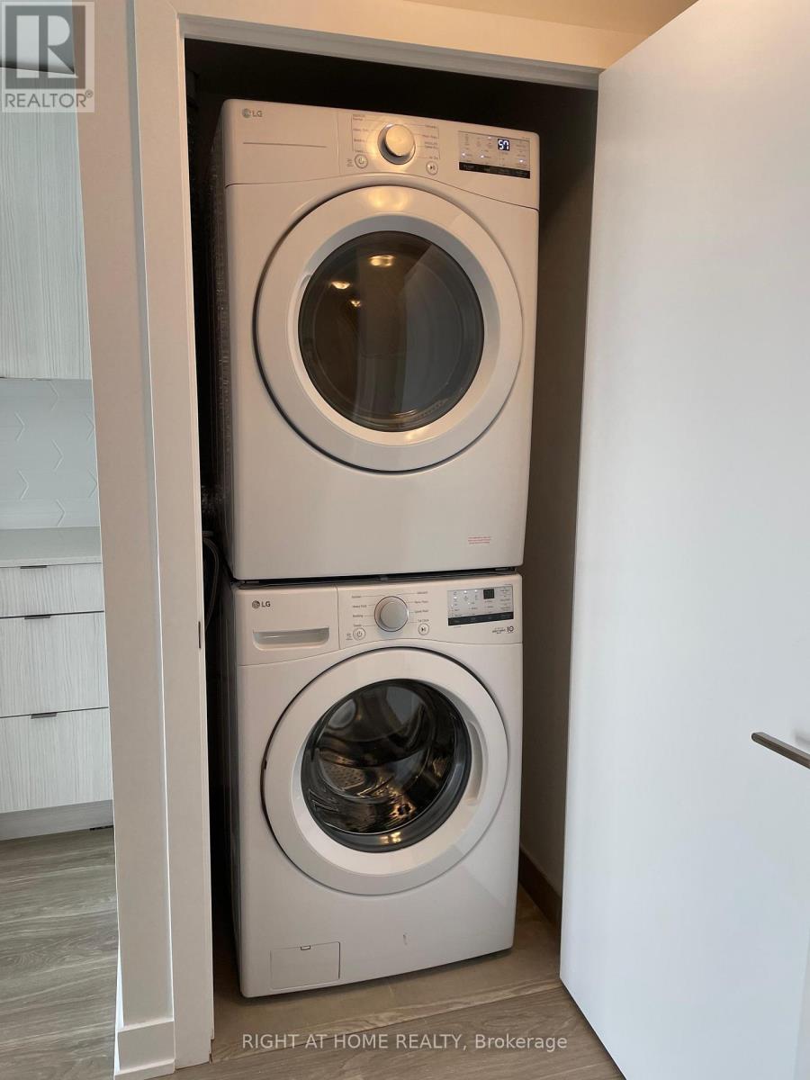 4130 Parkside Village Drive, Mississauga, Ontario  L5B 3M8 - Photo 8 - W12565280