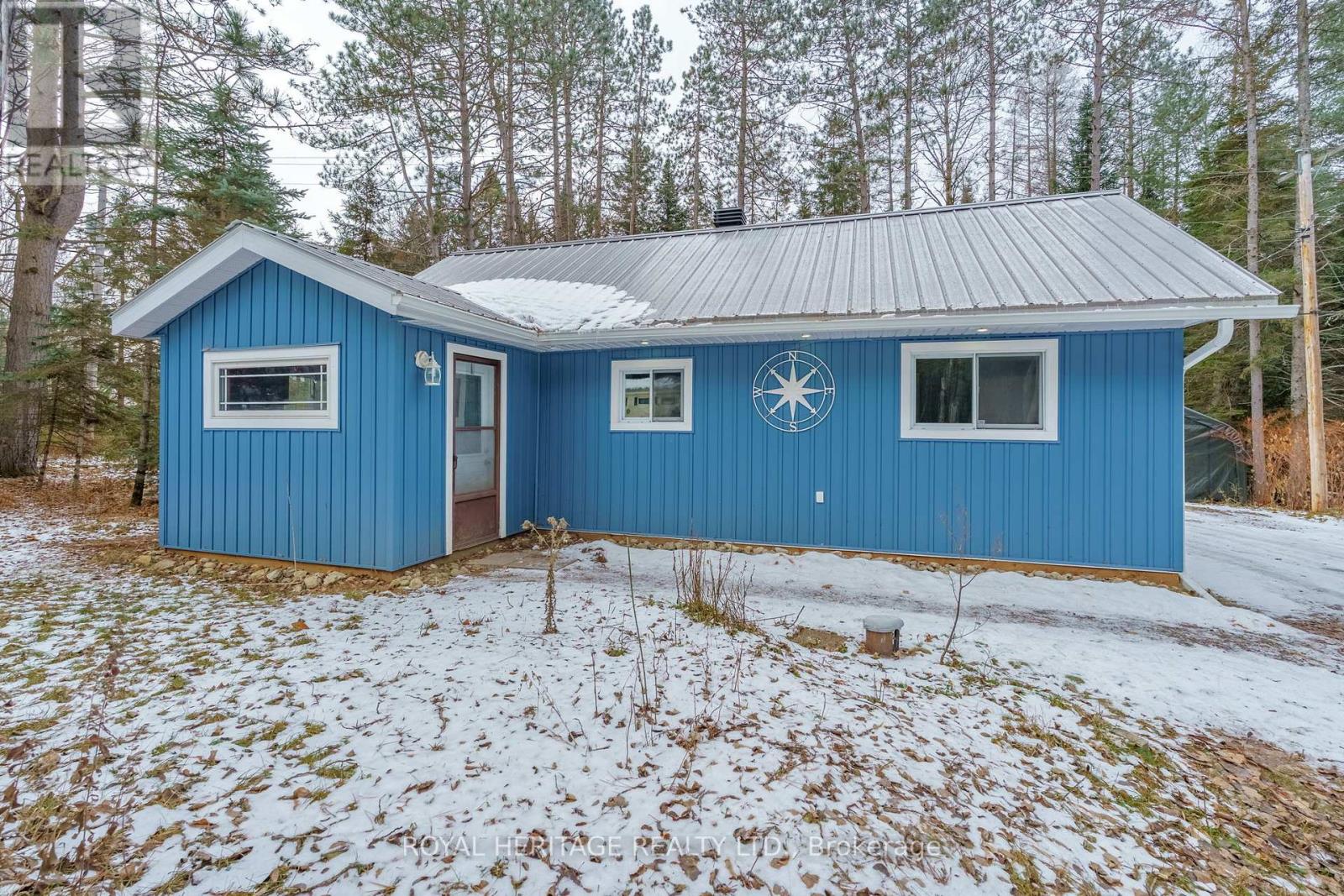 290 SOUTH WASEOSA LAKE ROAD, Huntsville, Ontario