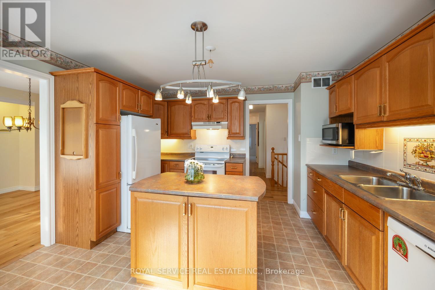 3 Mahood Court, Selwyn, Ontario  K0L 2H0 - Photo 5 - X12565354