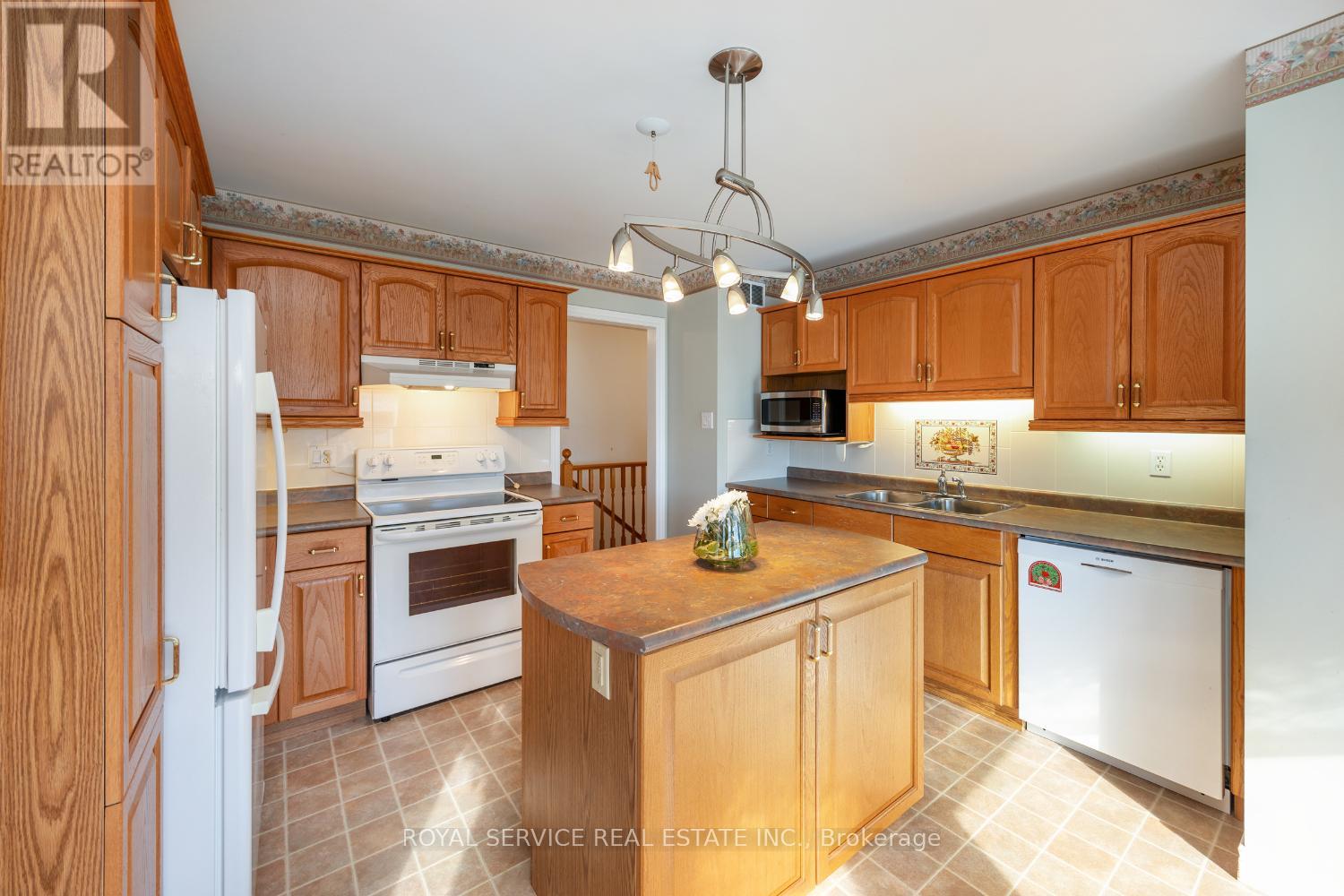 3 Mahood Court, Selwyn, Ontario  K0L 2H0 - Photo 6 - X12565354