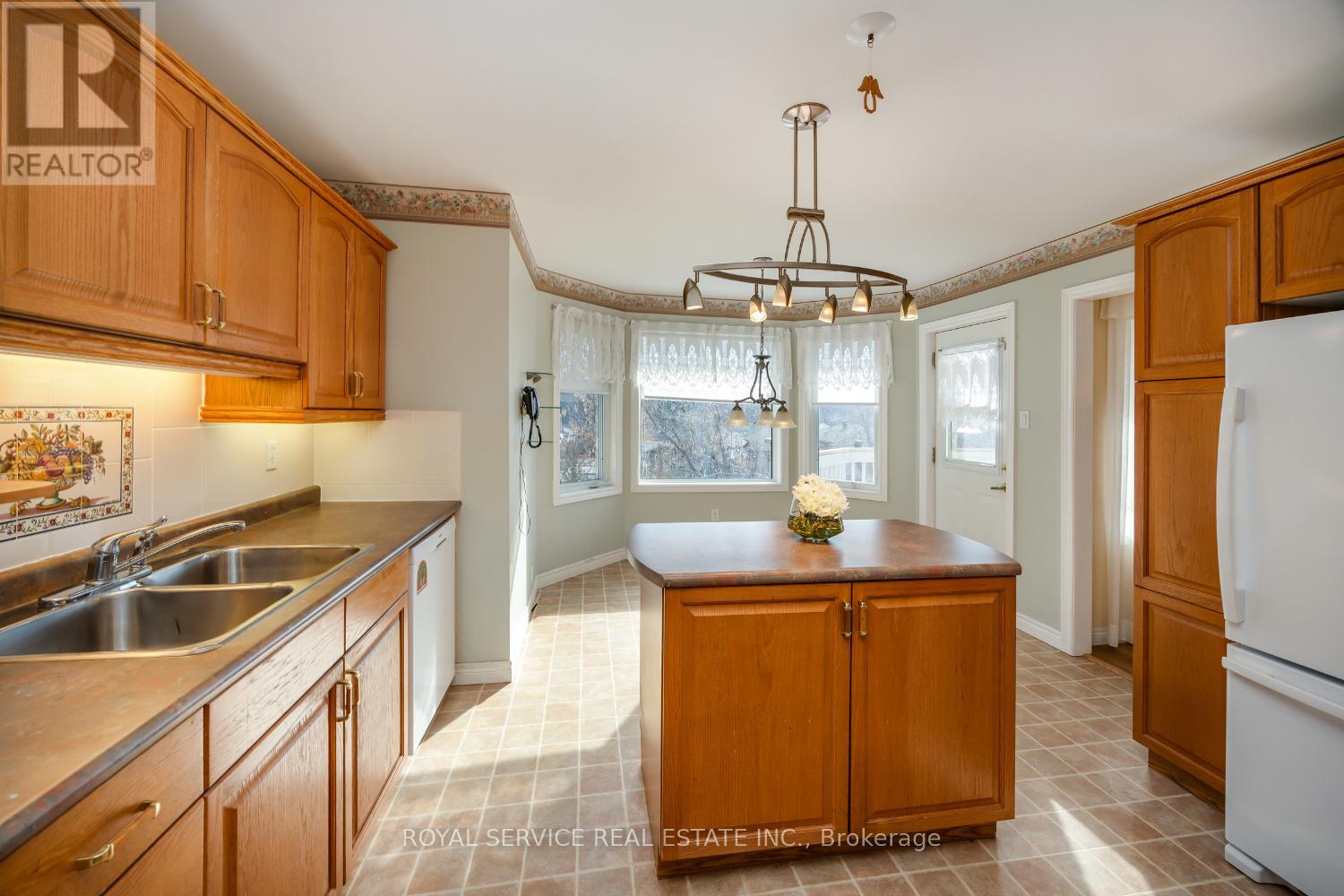 3 Mahood Court, Selwyn, Ontario  K0L 2H0 - Photo 7 - X12565354