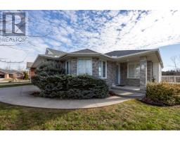 3 MAHOOD COURT, Selwyn, Ontario
