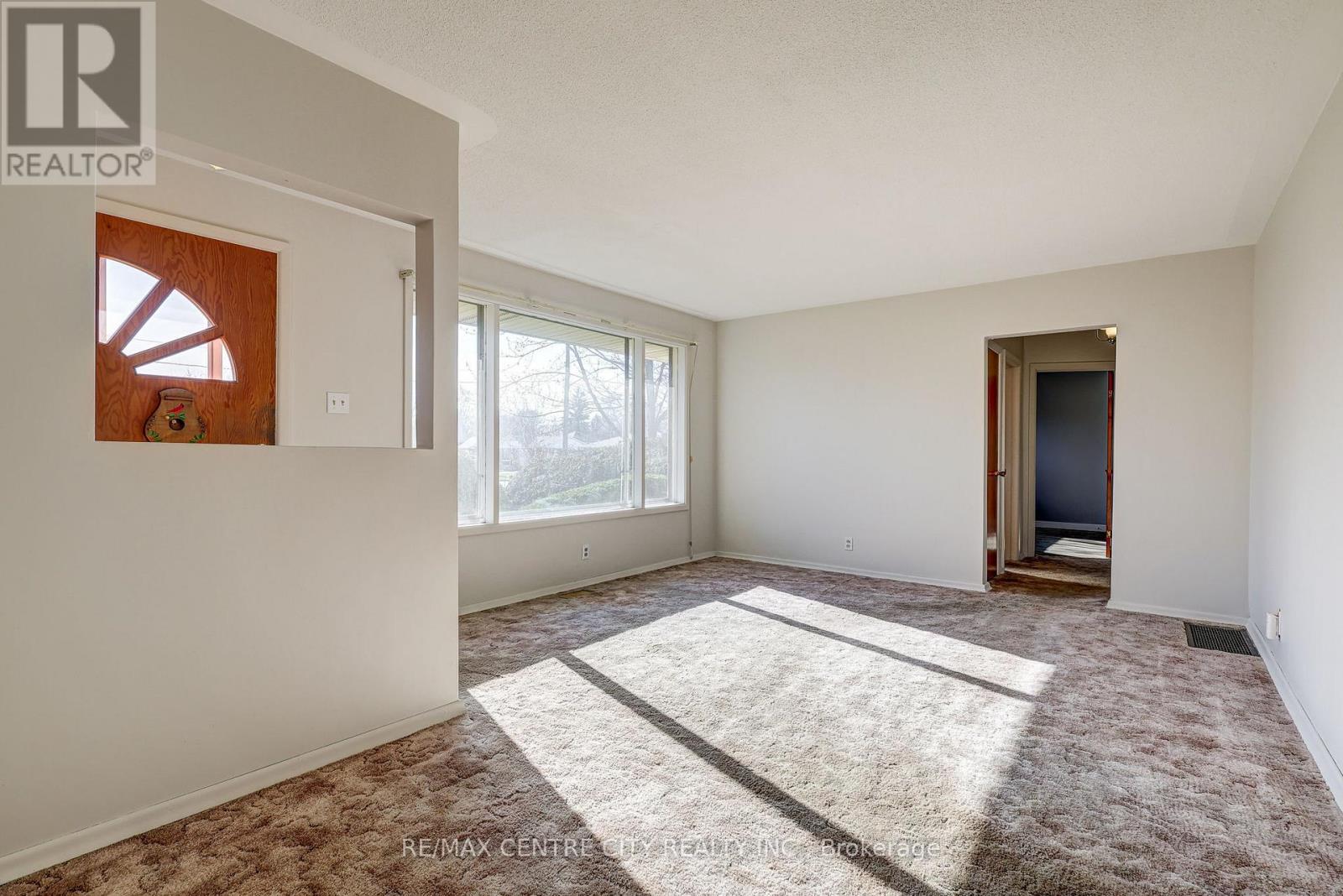 4 Brant Avenue, St. Thomas, Ontario  N5R 1Z4 - Photo 11 - X12565330