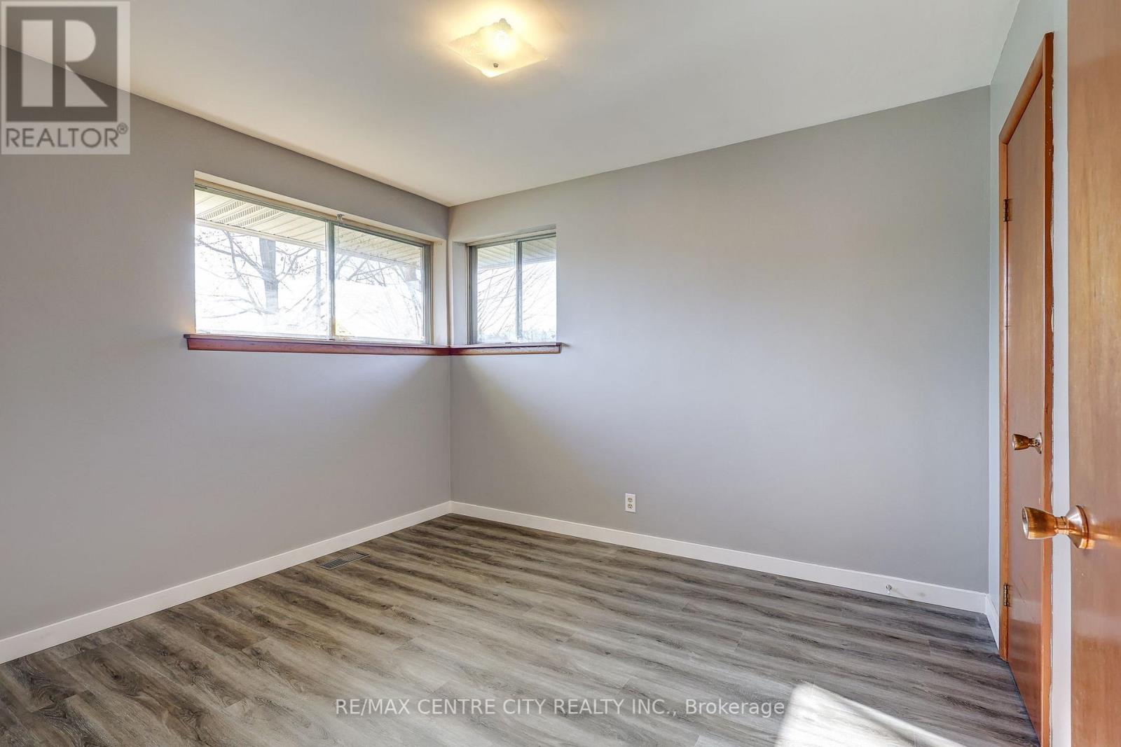 4 Brant Avenue, St. Thomas, Ontario  N5R 1Z4 - Photo 14 - X12565330