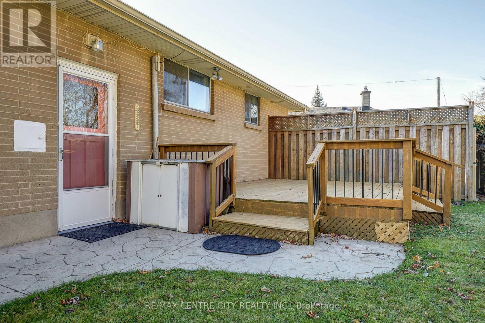 4 Brant Avenue, St. Thomas, Ontario  N5R 1Z4 - Photo 21 - X12565330