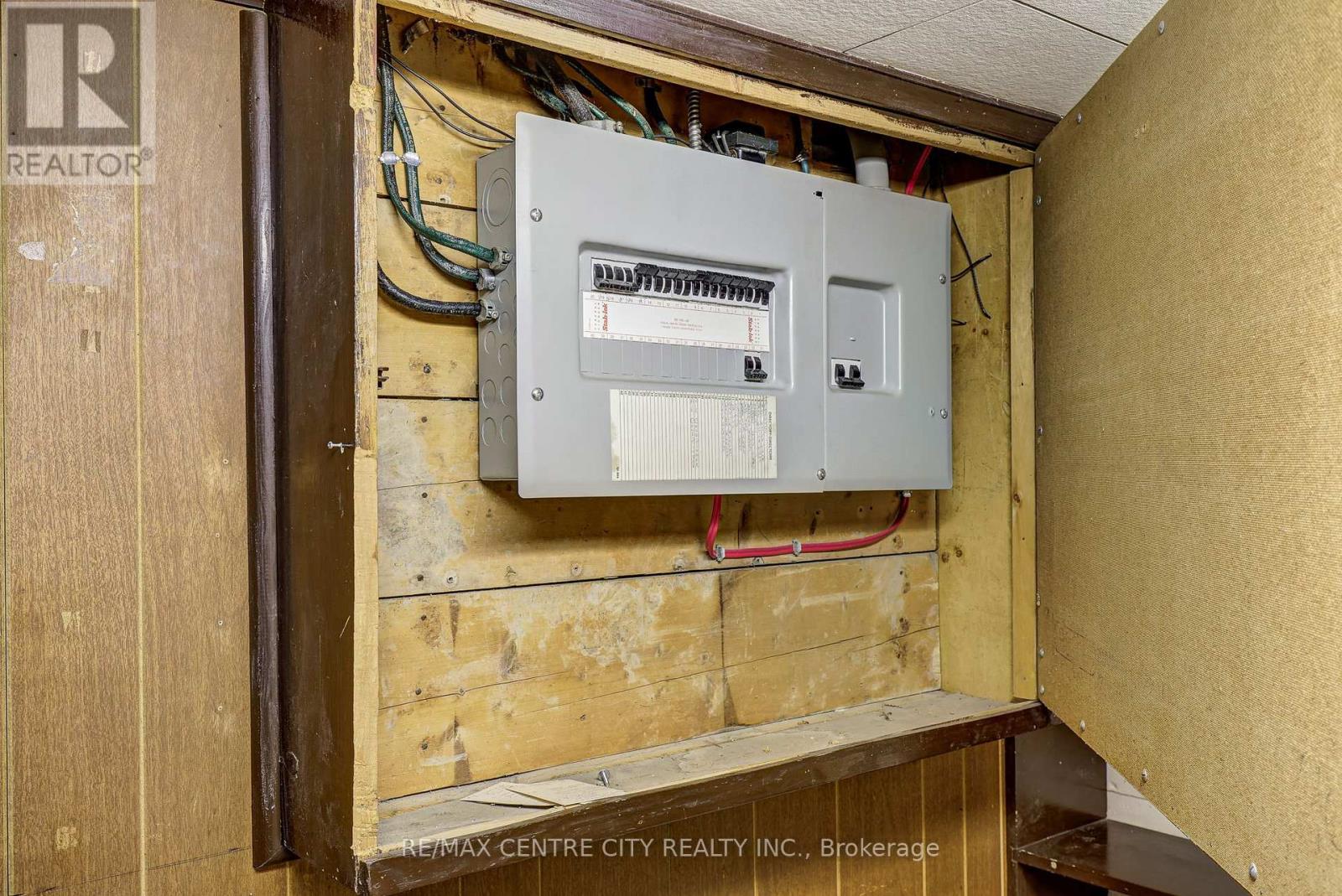 4 Brant Avenue, St. Thomas, Ontario  N5R 1Z4 - Photo 27 - X12565330