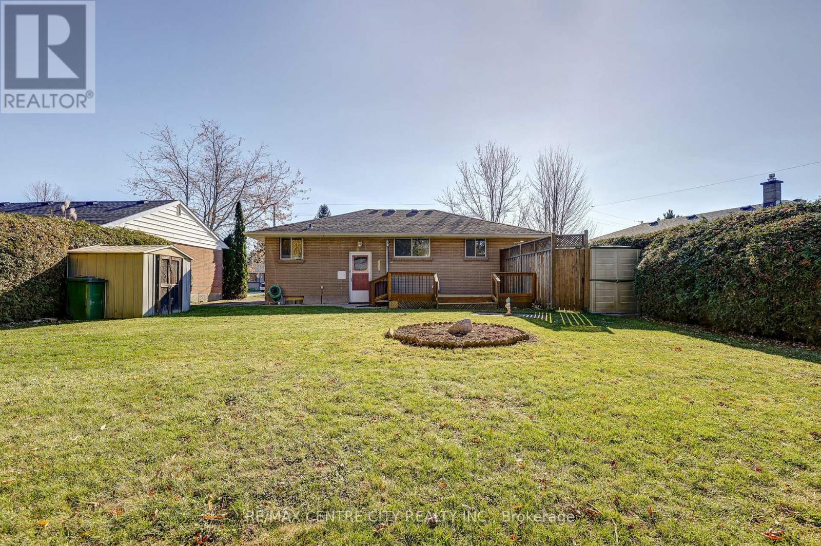 4 Brant Avenue, St. Thomas, Ontario  N5R 1Z4 - Photo 31 - X12565330