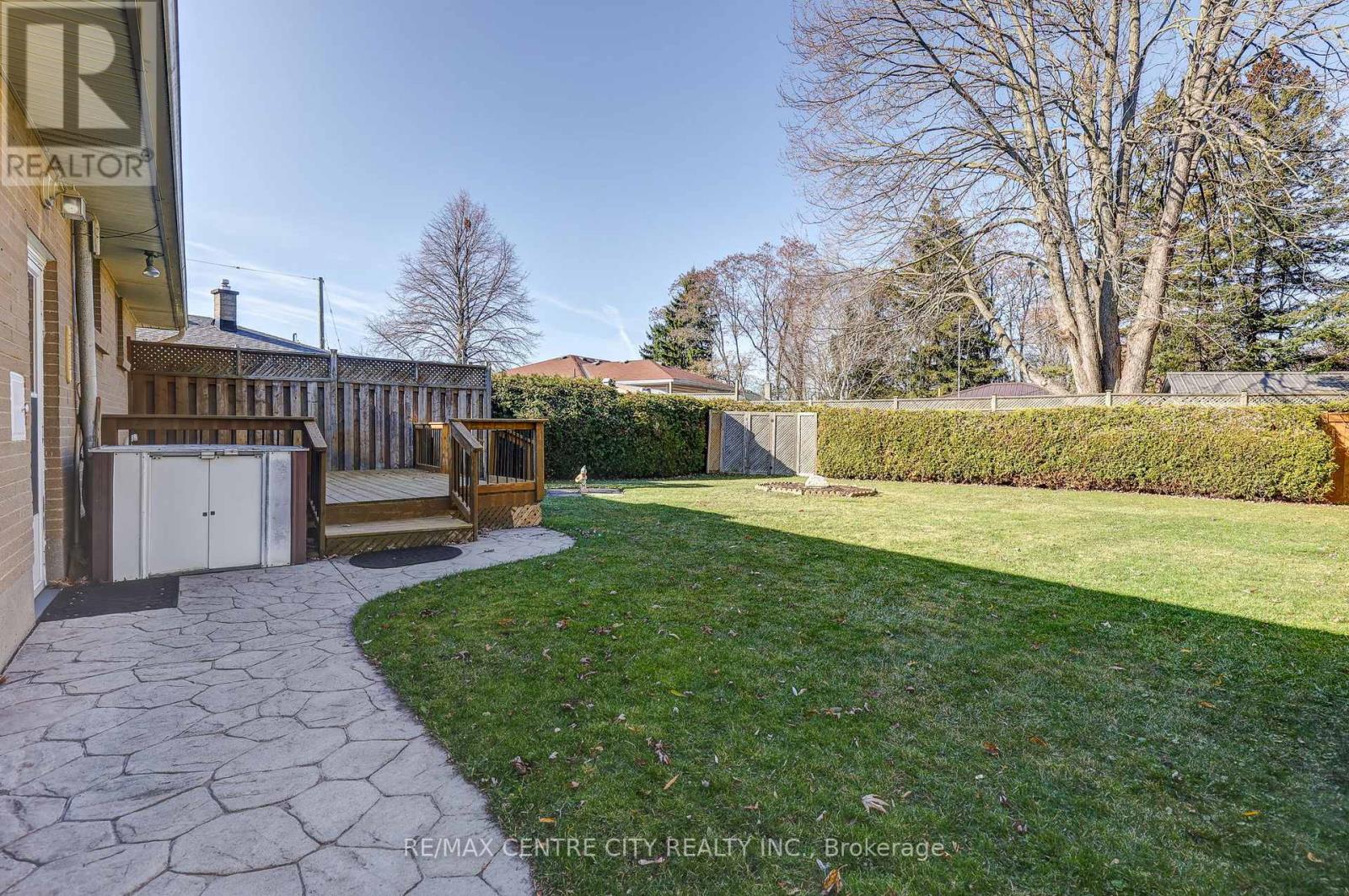 4 Brant Avenue, St. Thomas, Ontario  N5R 1Z4 - Photo 34 - X12565330