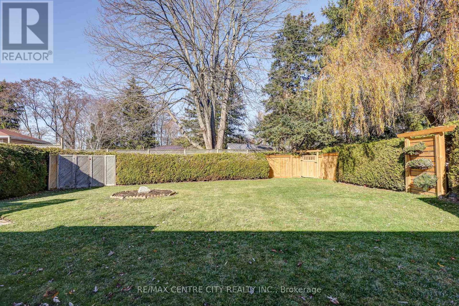 4 Brant Avenue, St. Thomas, Ontario  N5R 1Z4 - Photo 36 - X12565330