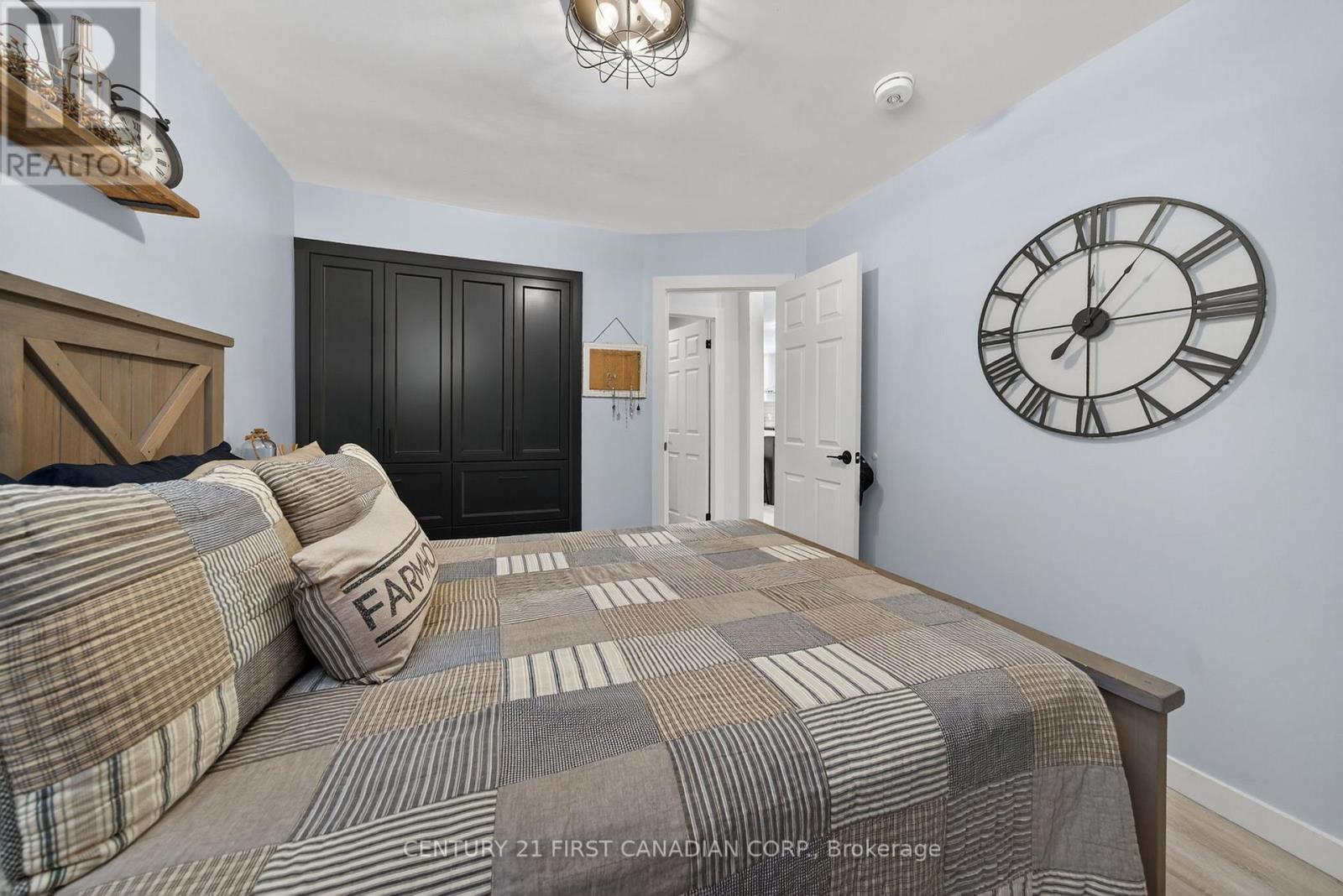 37 Tennyson Street, London East, Ontario  N5Z 2K6 - Photo 13 - X12565340