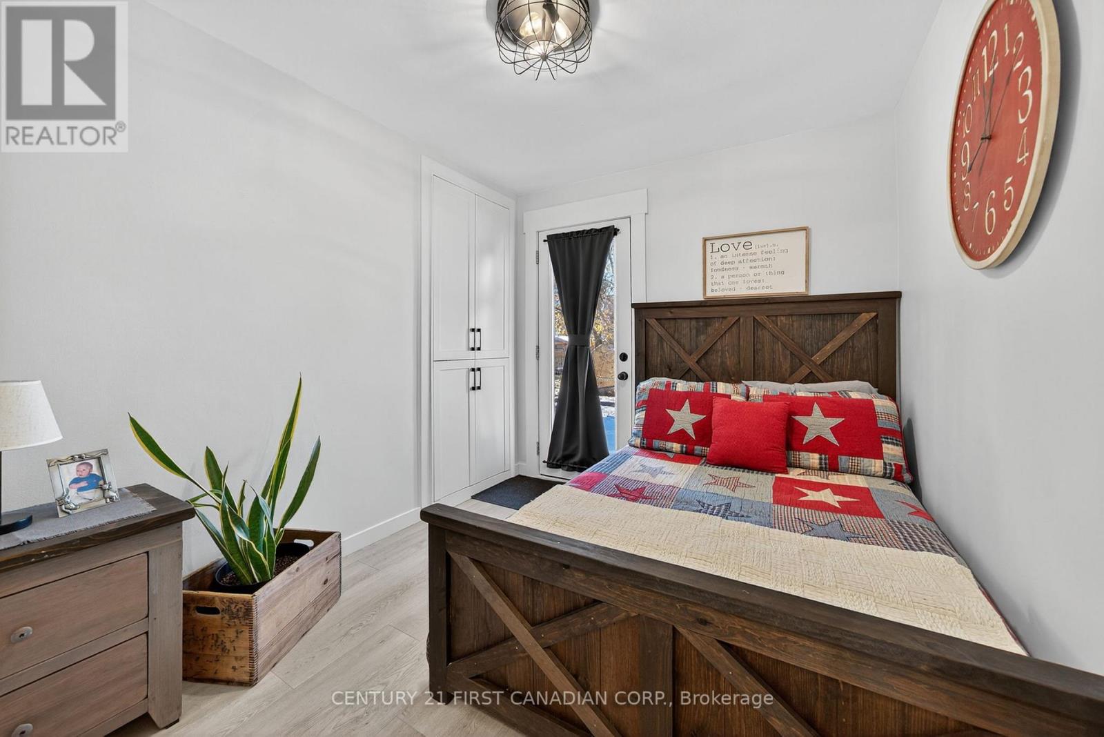 37 Tennyson Street, London East, Ontario  N5Z 2K6 - Photo 15 - X12565340