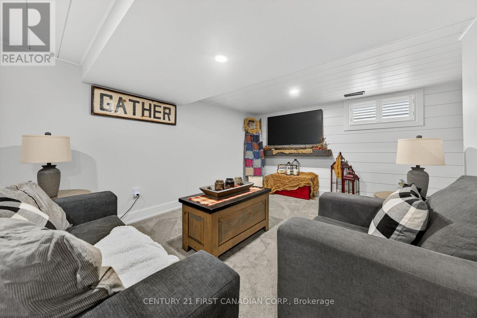 37 Tennyson Street, London East, Ontario  N5Z 2K6 - Photo 18 - X12565340