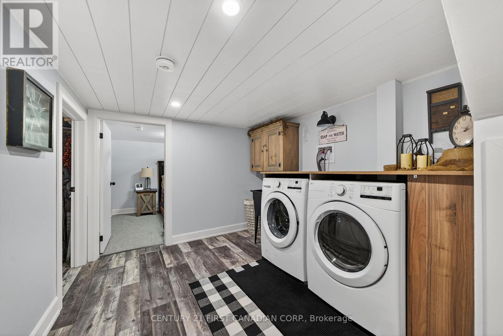 37 Tennyson Street, London East, Ontario  N5Z 2K6 - Photo 22 - X12565340