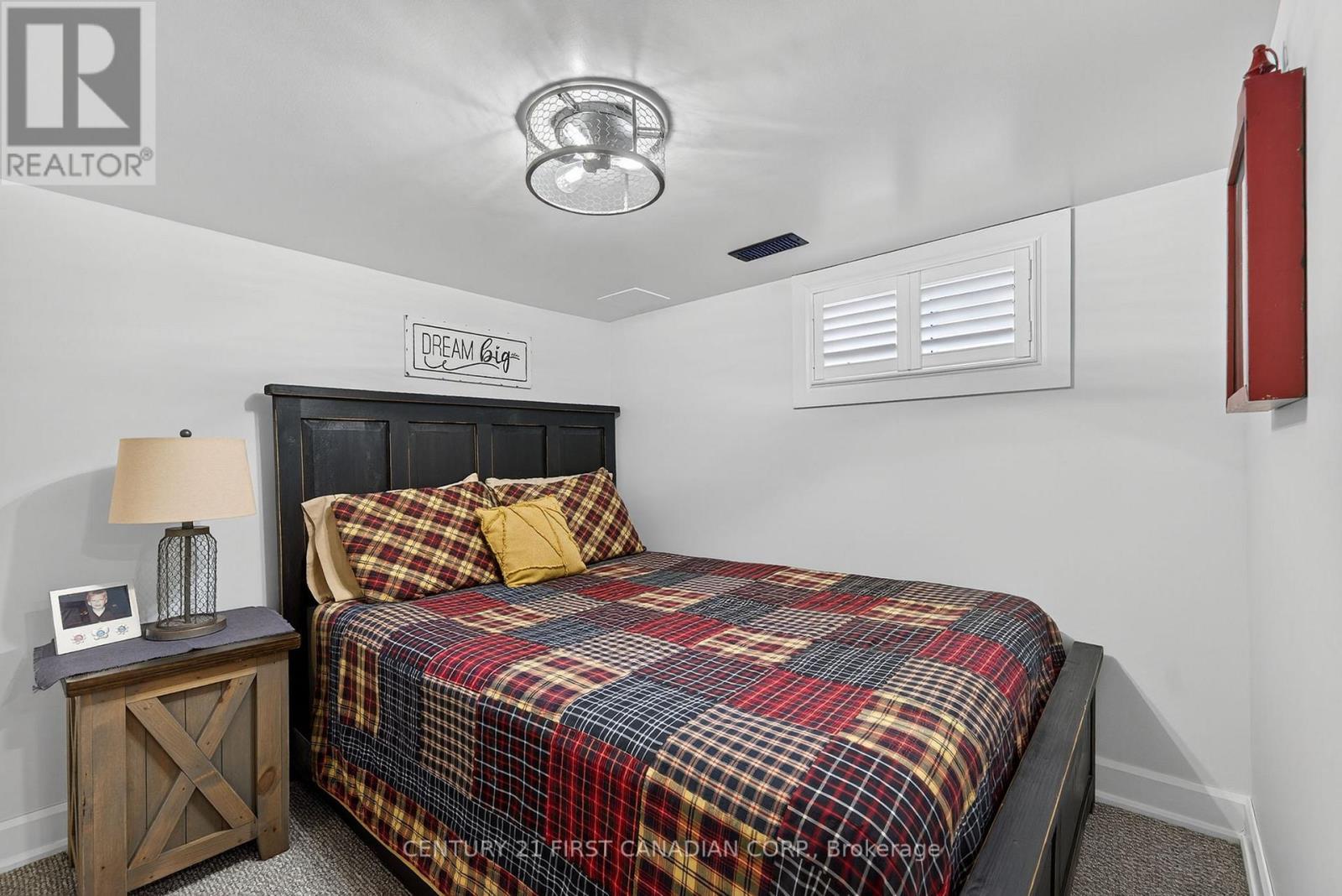 37 Tennyson Street, London East, Ontario  N5Z 2K6 - Photo 24 - X12565340