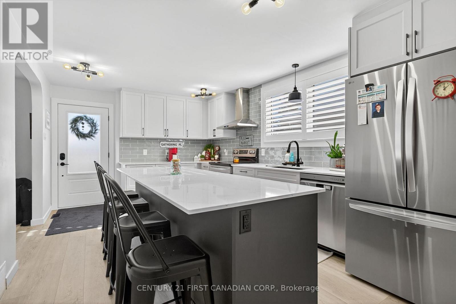 37 Tennyson Street, London East, Ontario  N5Z 2K6 - Photo 7 - X12565340