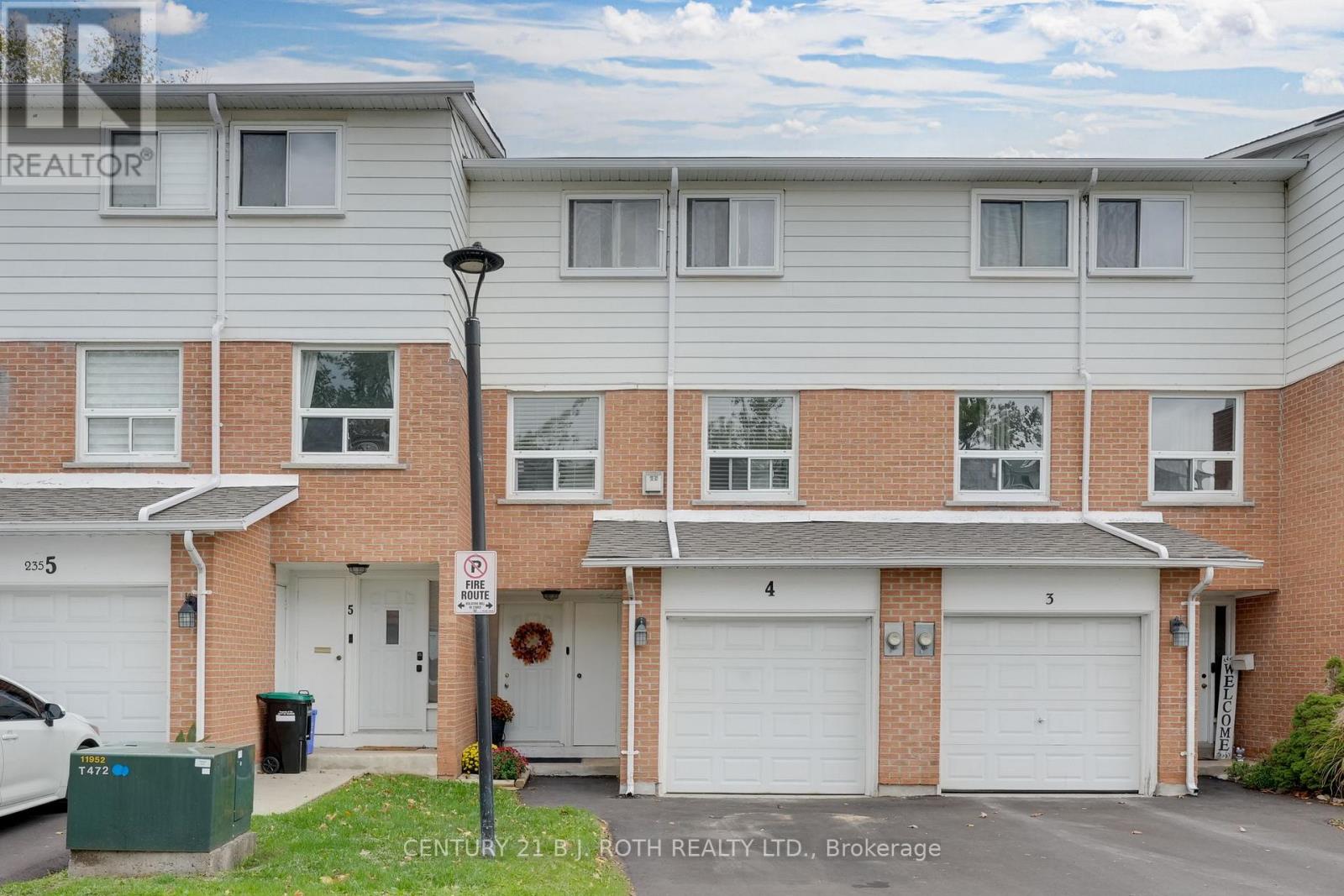 4 - 235 Steel Street, Barrie, Ontario  L4M 2H1 - Photo 2 - S12557784