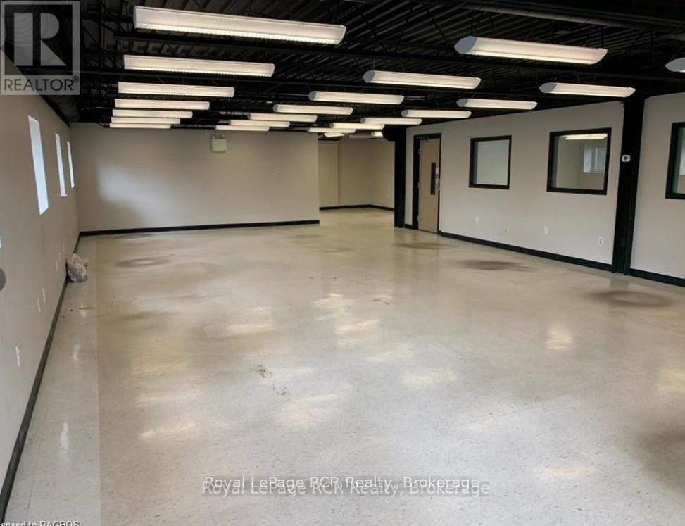 1010 9th Avenue W, Georgian Bluffs, Ontario  N4K 2G0 - Photo 43 - X12565334