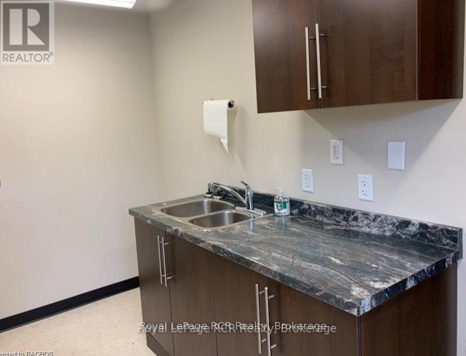 1010 9th Avenue W, Georgian Bluffs, Ontario  N4K 2G0 - Photo 47 - X12565334