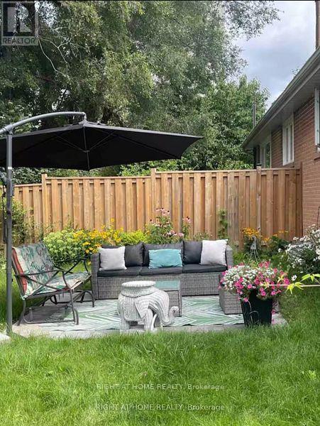 18 Ravenrock Court, Toronto, Ontario  M3A 2Y9 - Photo 6 - C12565348