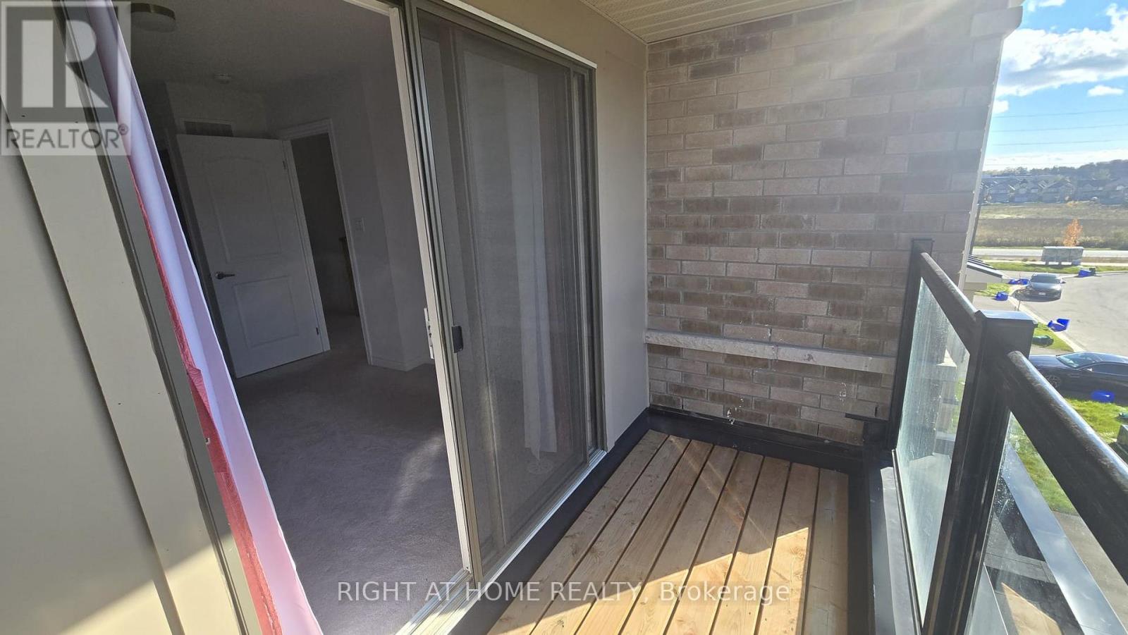 1992 Cameron Lott Crescent, Oshawa, Ontario  L1H 7K5 - Photo 15 - E12565344