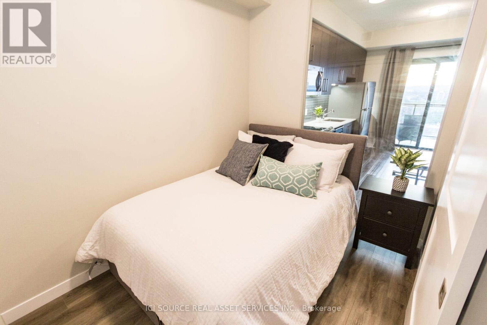 1105 - 15 Queen Street S, Hamilton, Ontario  L8P 0C6 - Photo 13 - X12565342